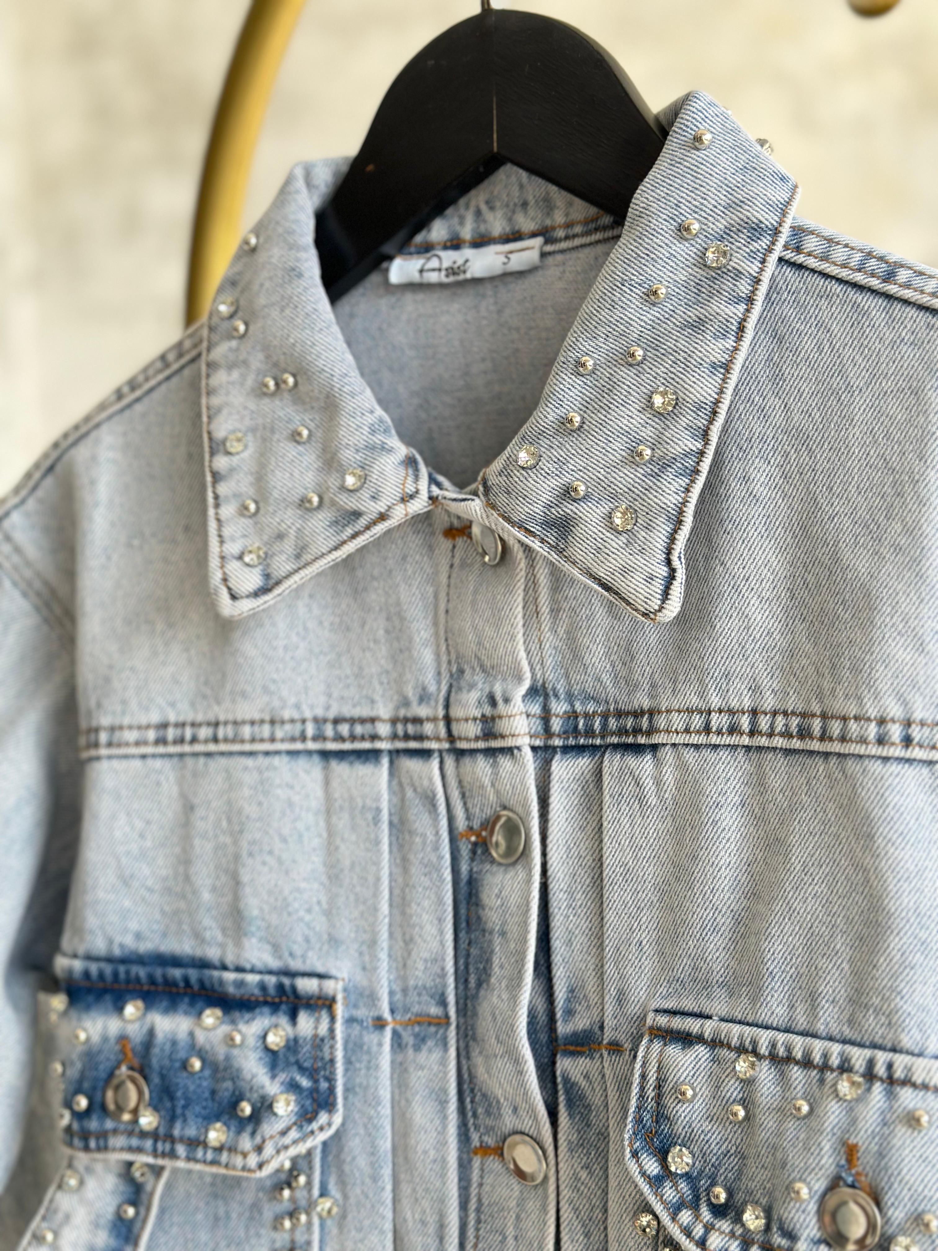 Tasarım Taşlı Kuşaklı Denim Ceket (Mavi)