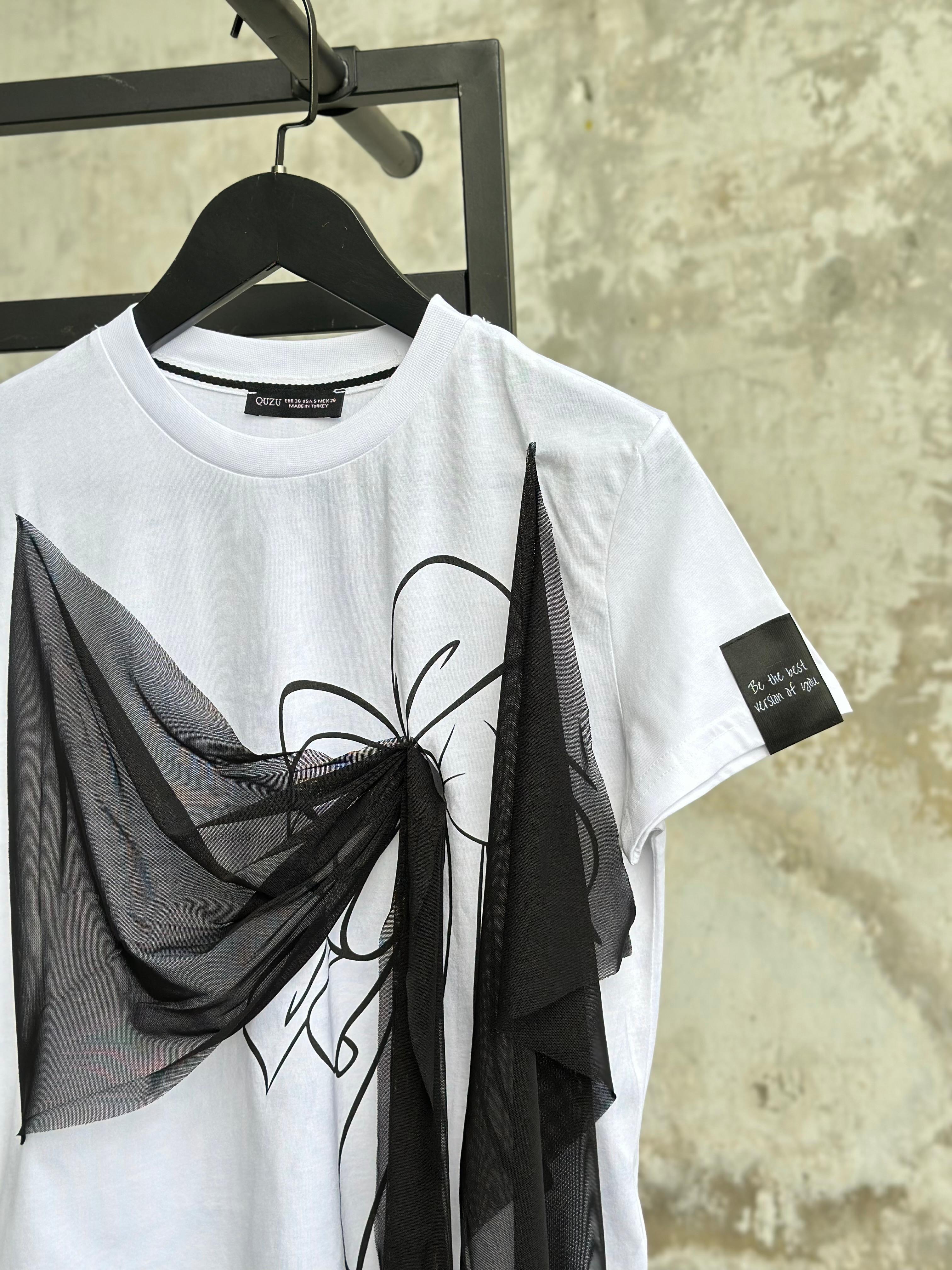 Tasarım Tül Ekleme Detaylı Tişört (Beyaz)