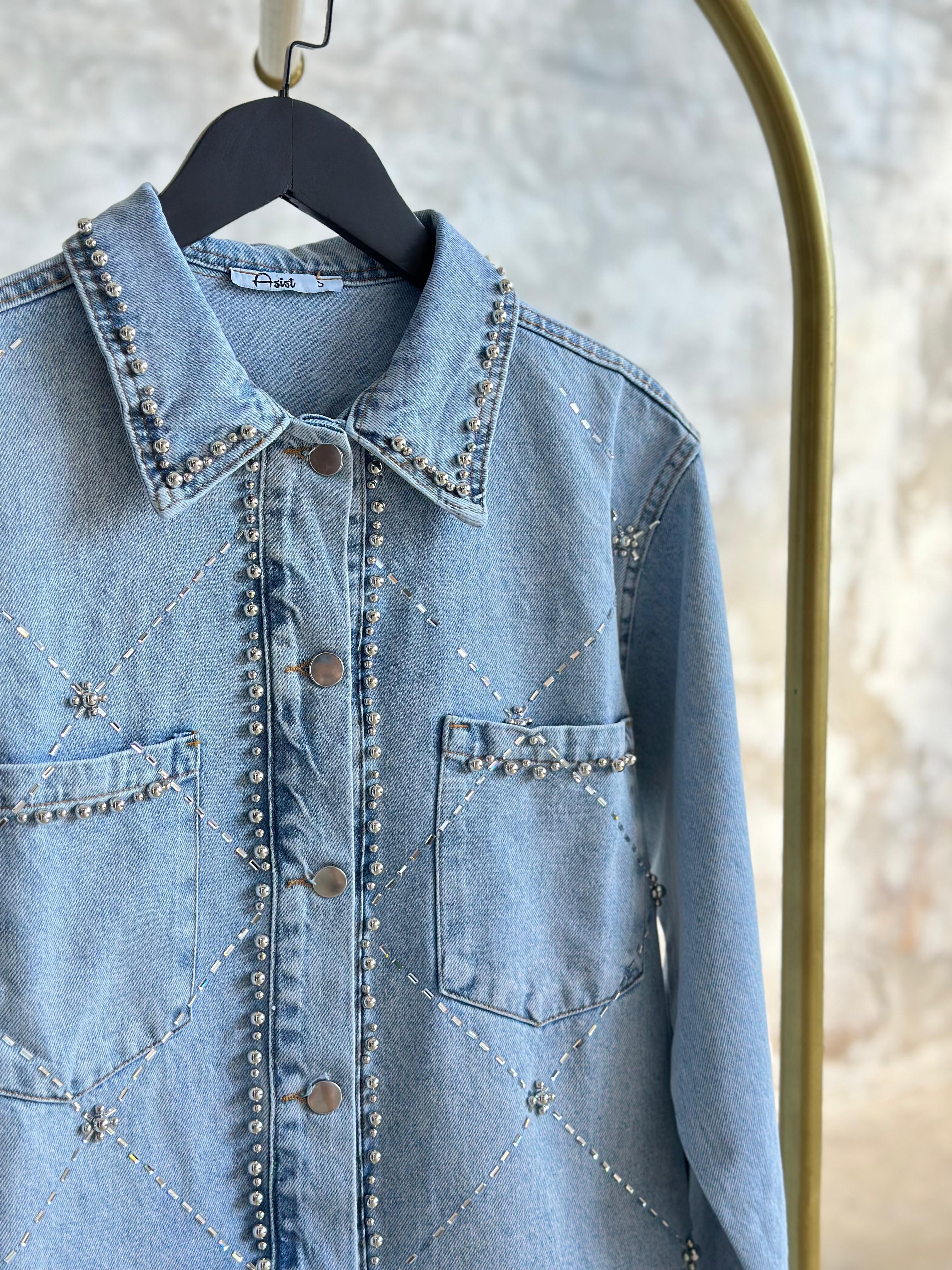Tasarım Zımba Taş Ve Kristal Taş İşçilikli Denim Ceket (Buz Mavisi)