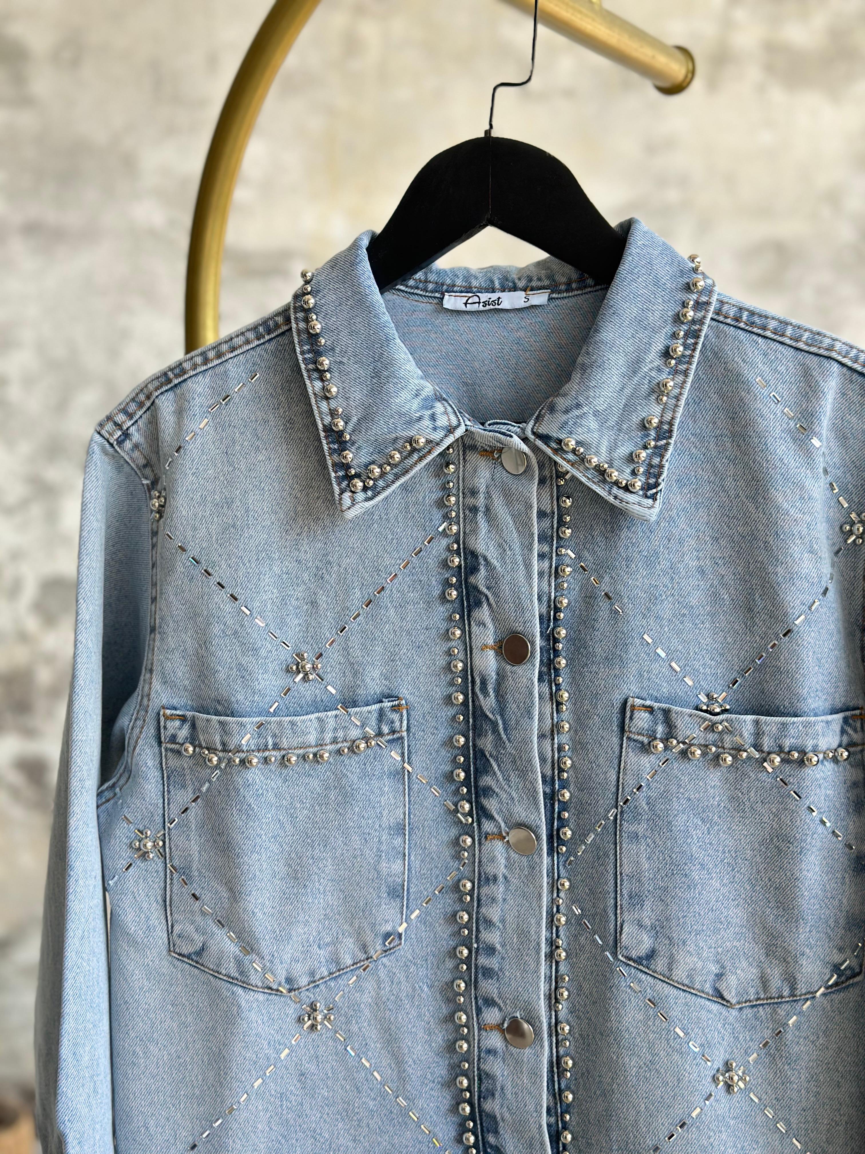 Tasarım Zımba Taş Ve Kristal Taş İşçilikli Denim Ceket (Buz Mavisi)