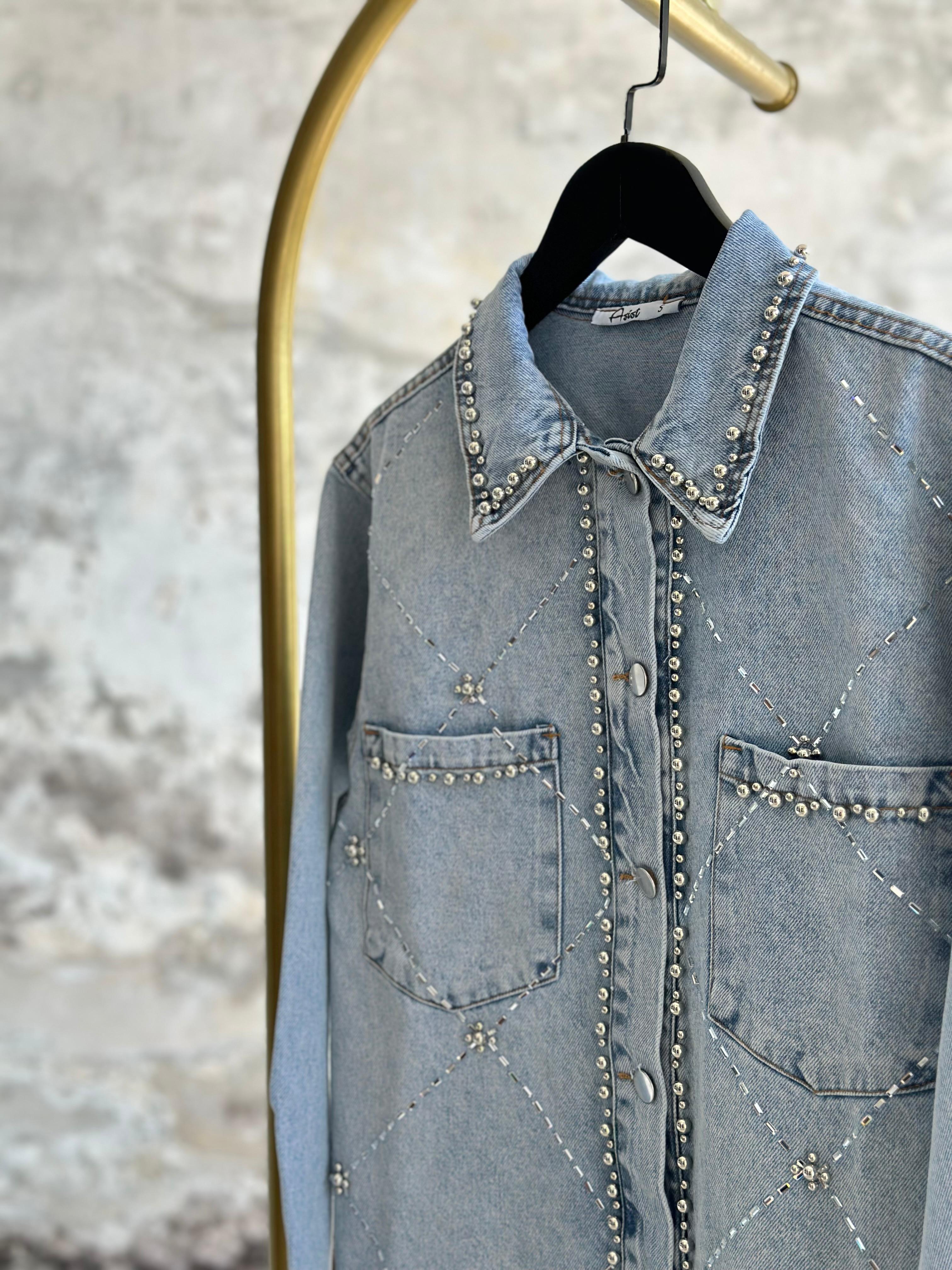 Tasarım Zımba Taş Ve Kristal Taş İşçilikli Denim Ceket (Buz Mavisi)