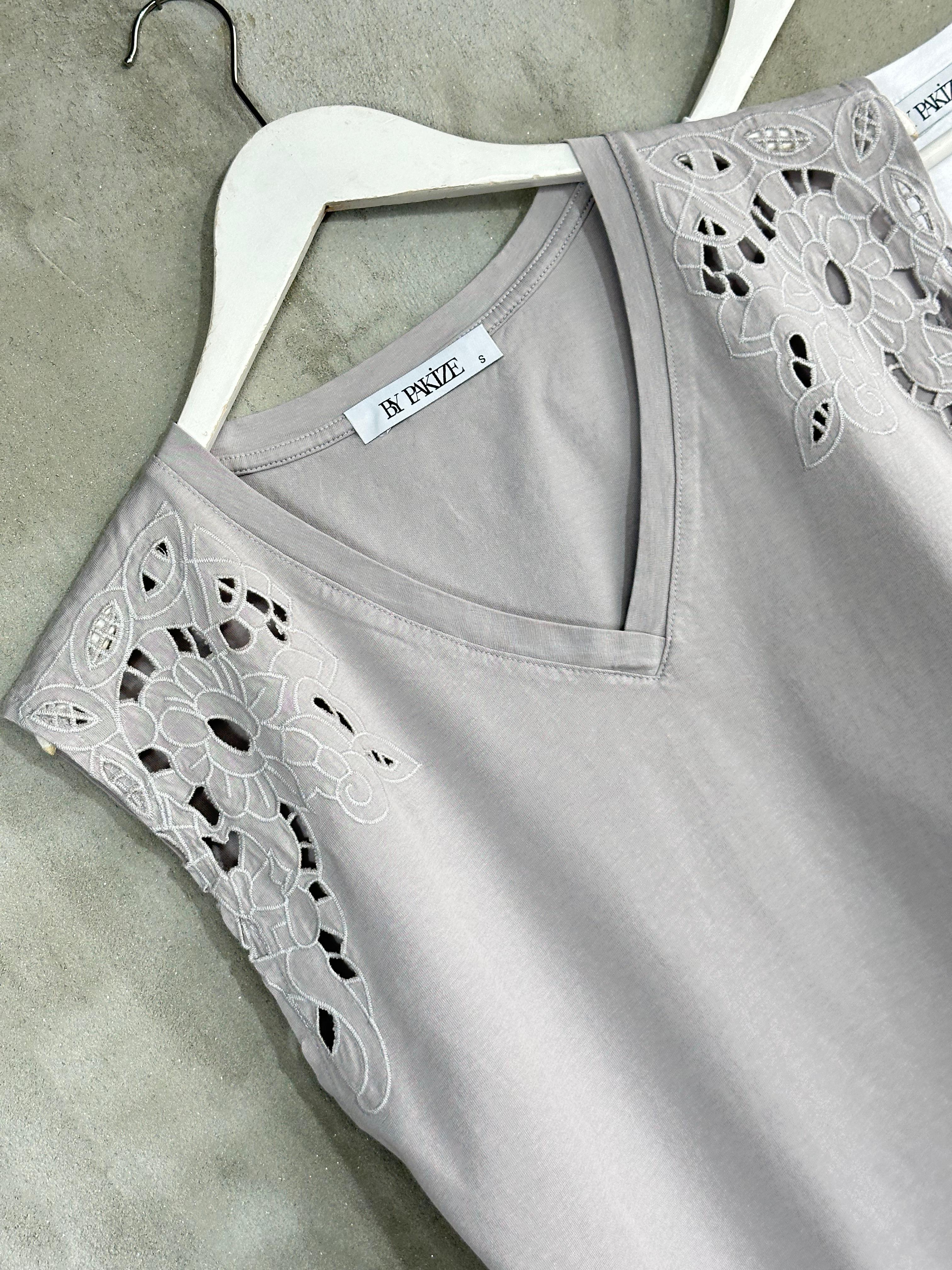 Tığ İşçilikli Lüks Kaliteli Tişört (Siyah/Beyaz/Gri)