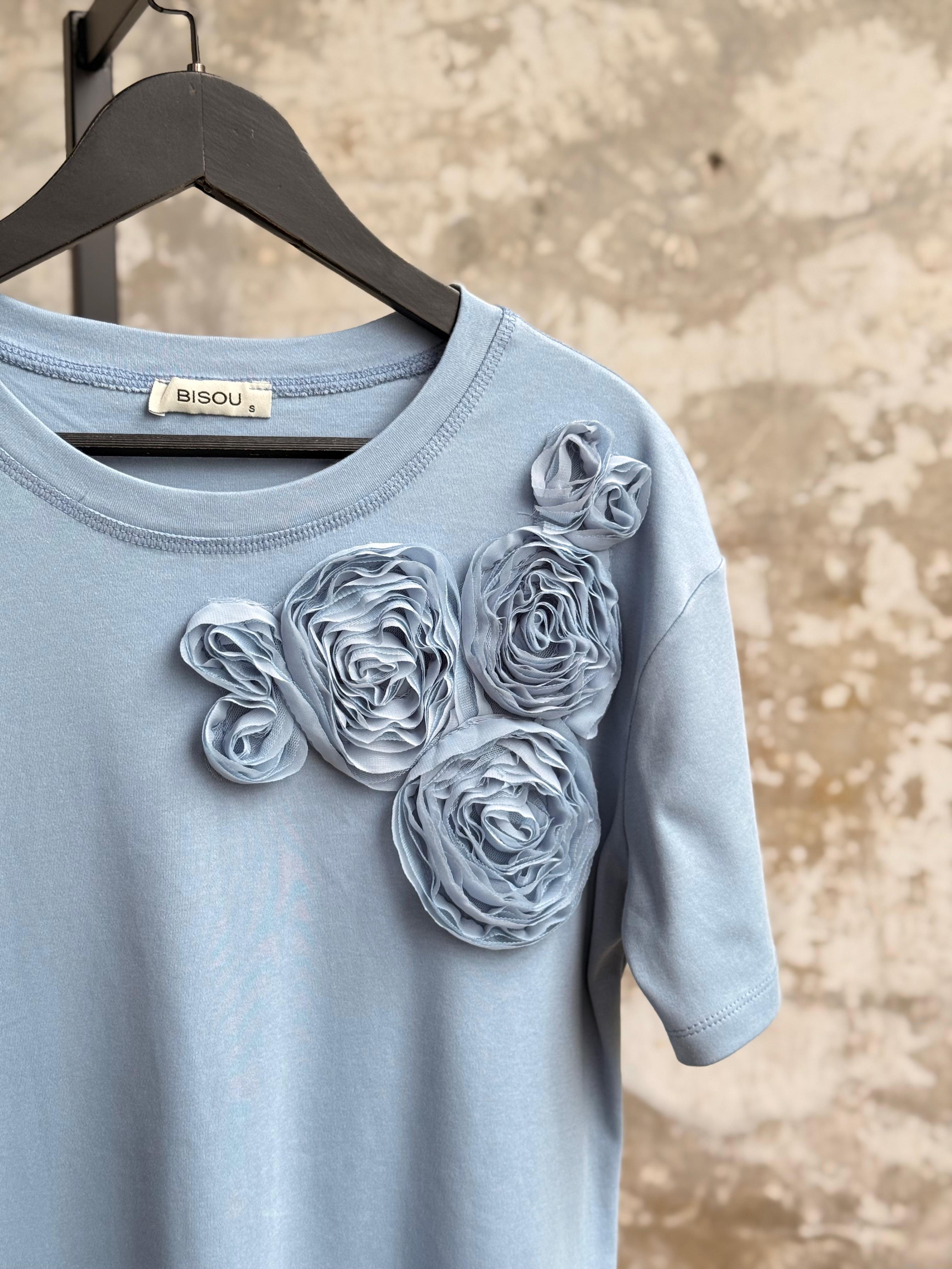 Tül Kumaş Çiçek İşçilikli Tişört (Bebe Mavisi)