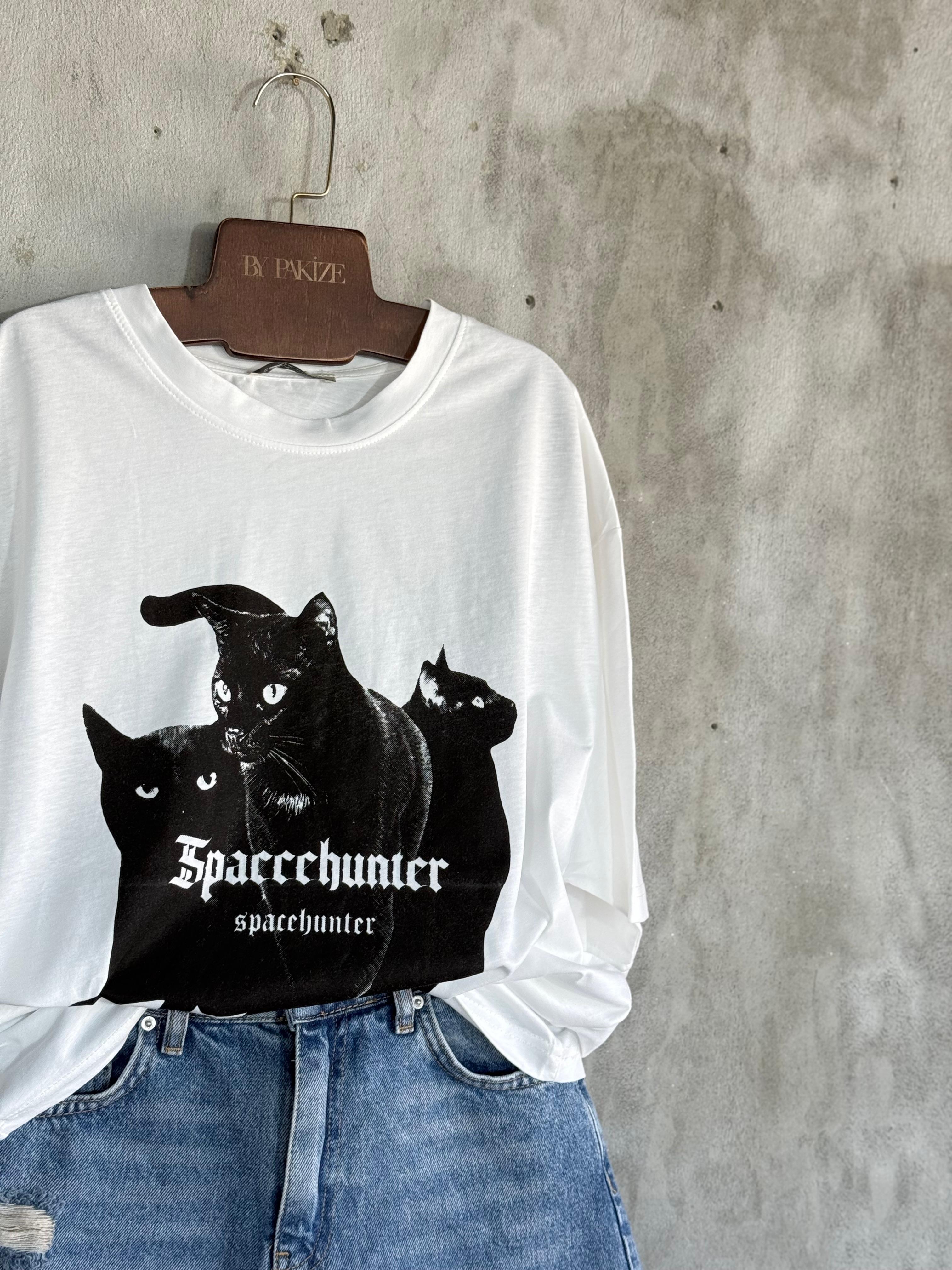 Üç Kedi Baskılı Oversize Dokuma Tişört (Beyaz)