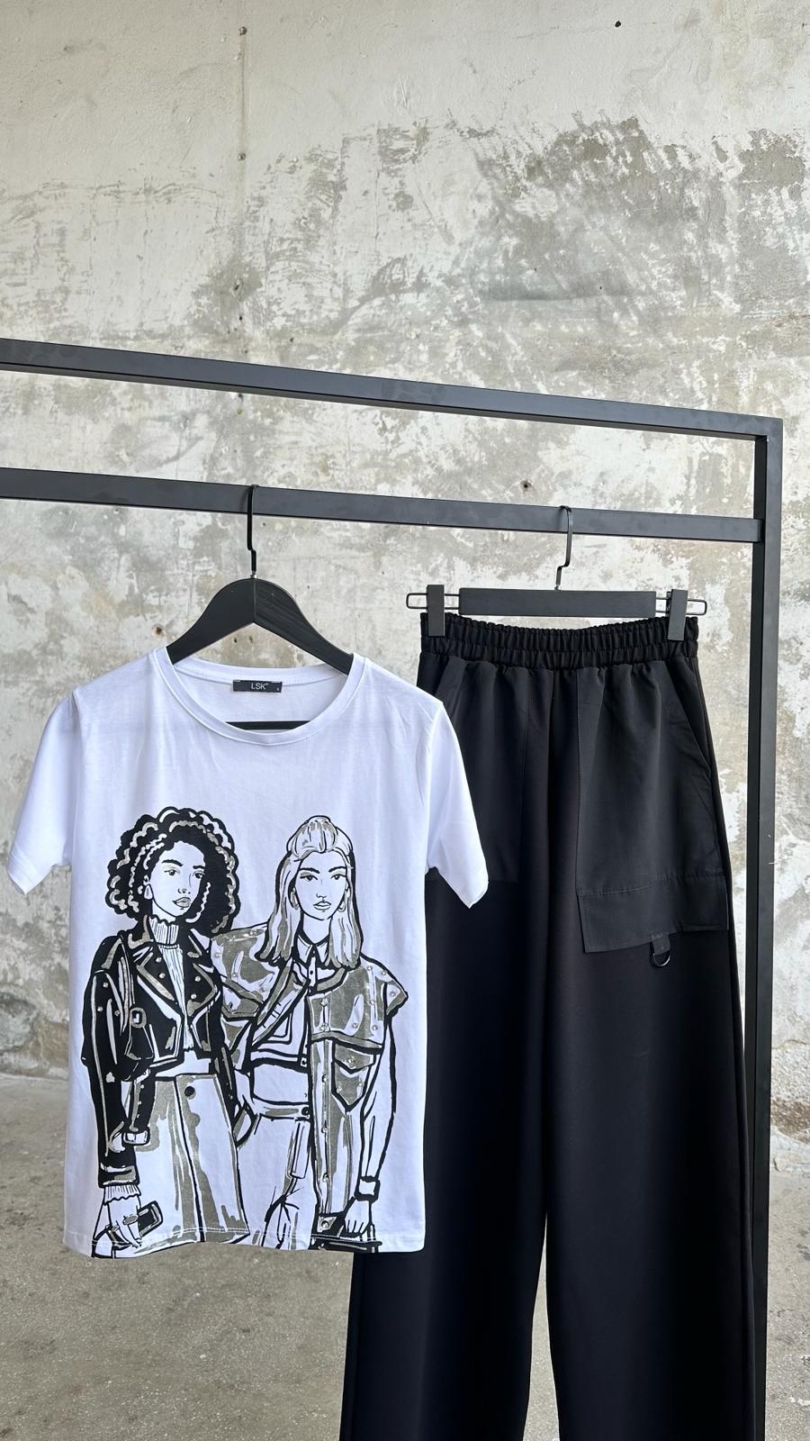 Varak Detaylı Kız Baskılı T-shirt(BEYAZ)