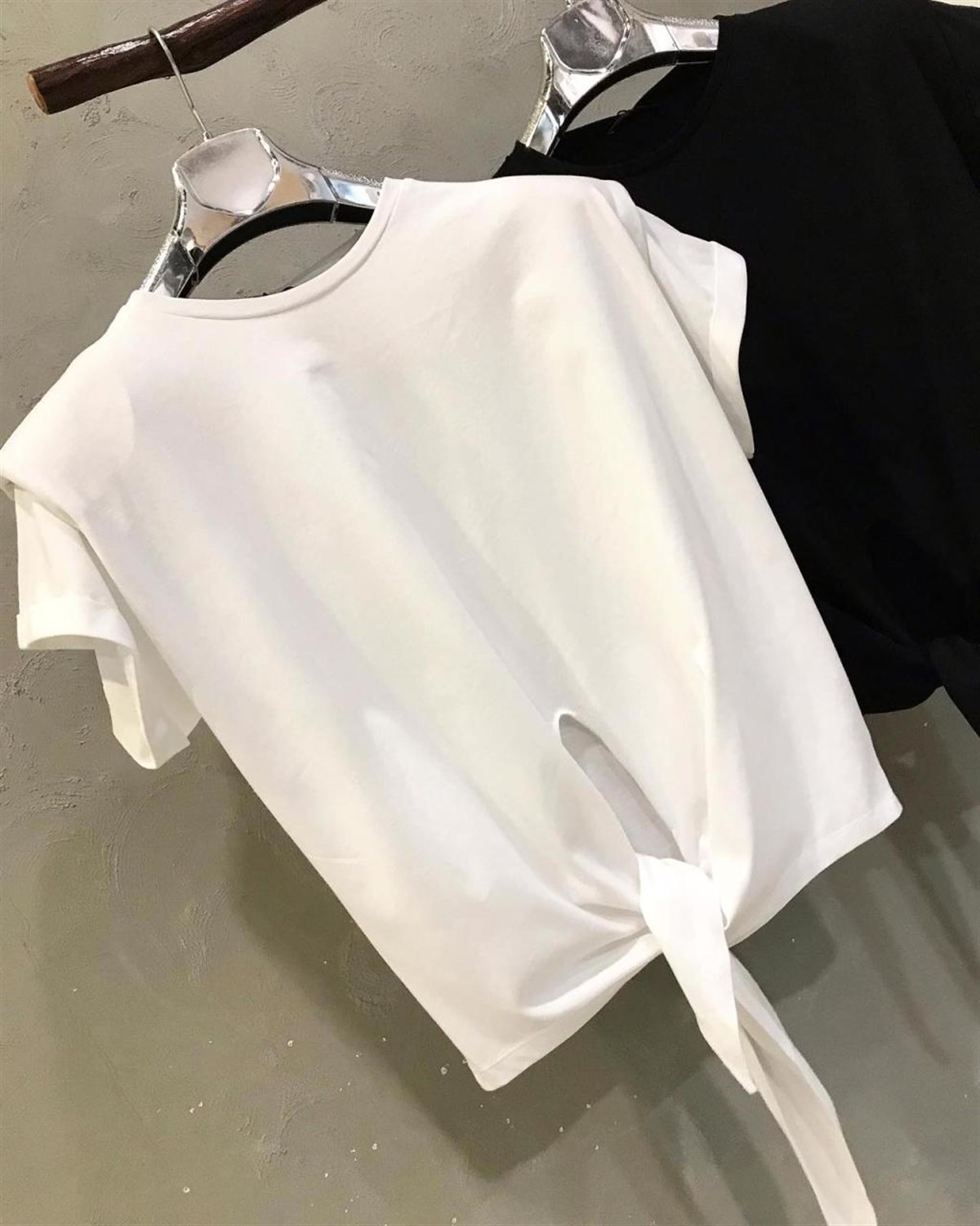 Vatkalı Önden Bağlamalı Basic Tshirt ( BEYAZ & EKRU & SİYAH )