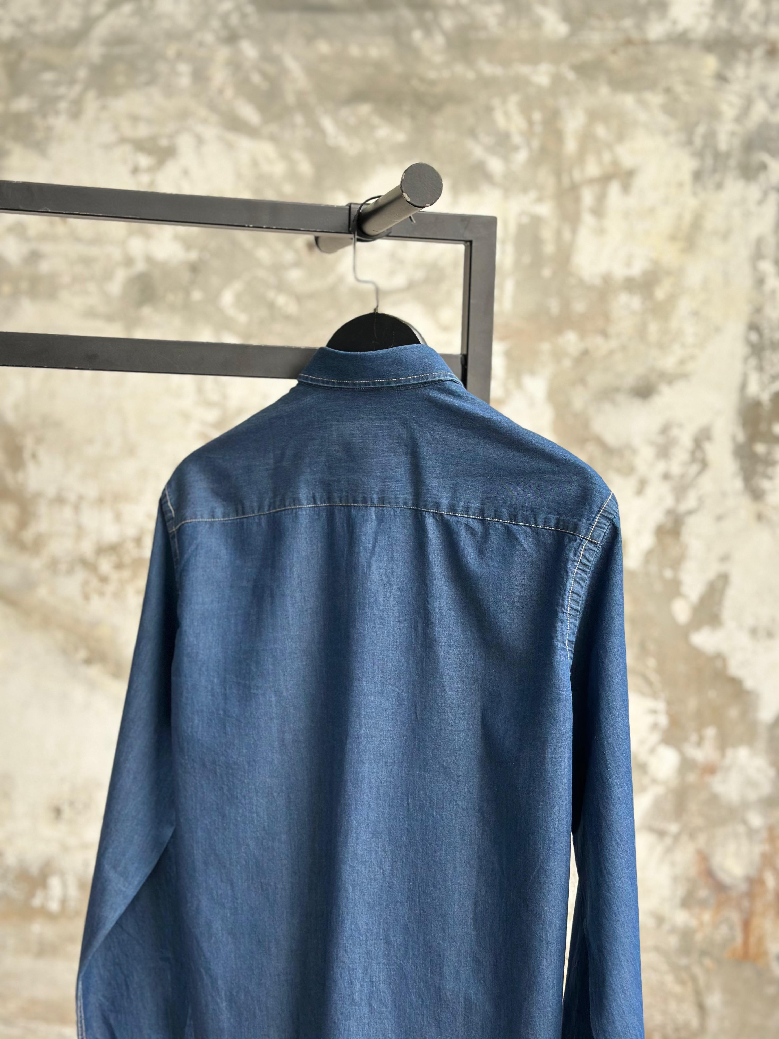 Yakalı Logo Detaylı Denim Gömlek (Koyu Mavi)