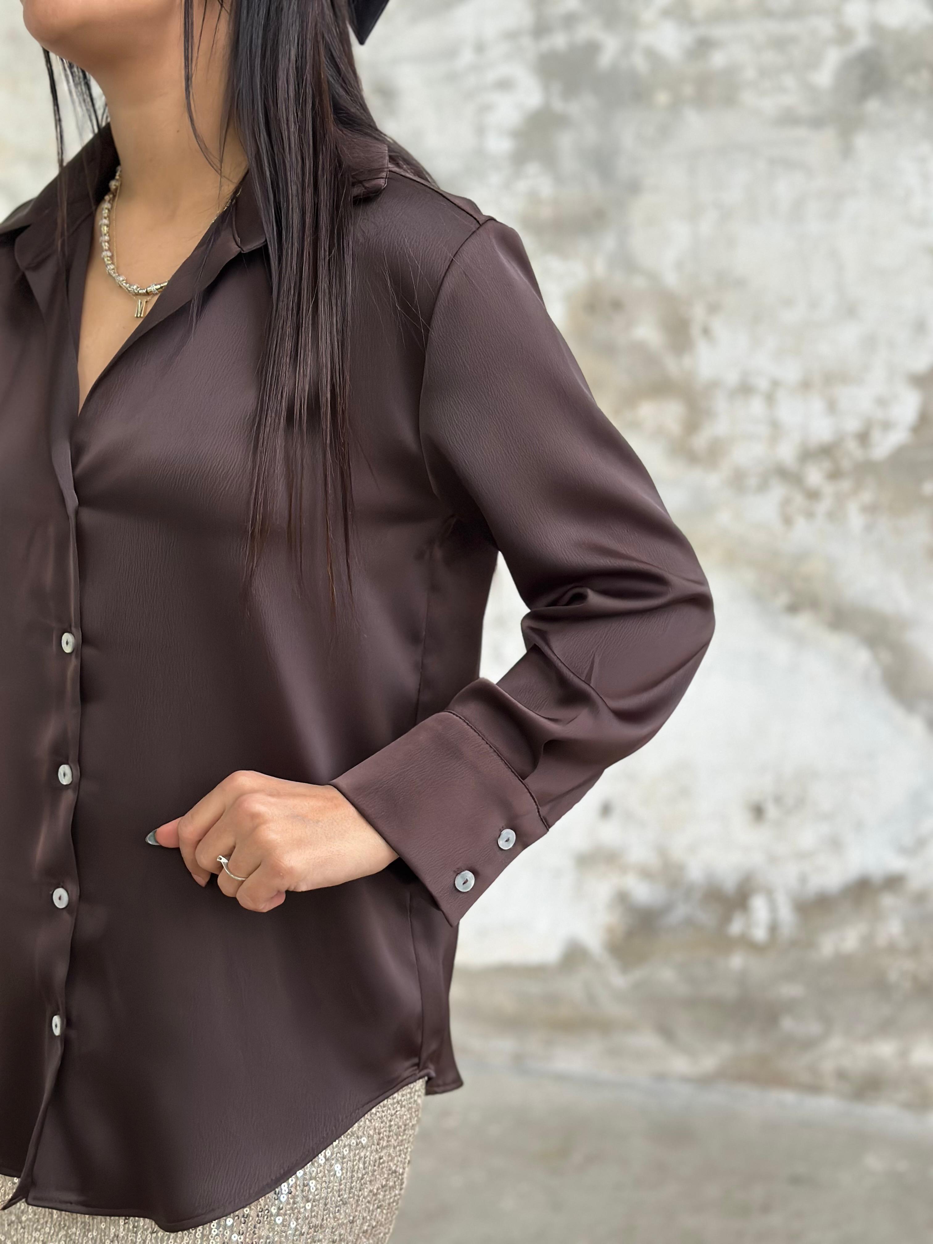 Yakalı Pamuk Saten Gömlek (Kahve)