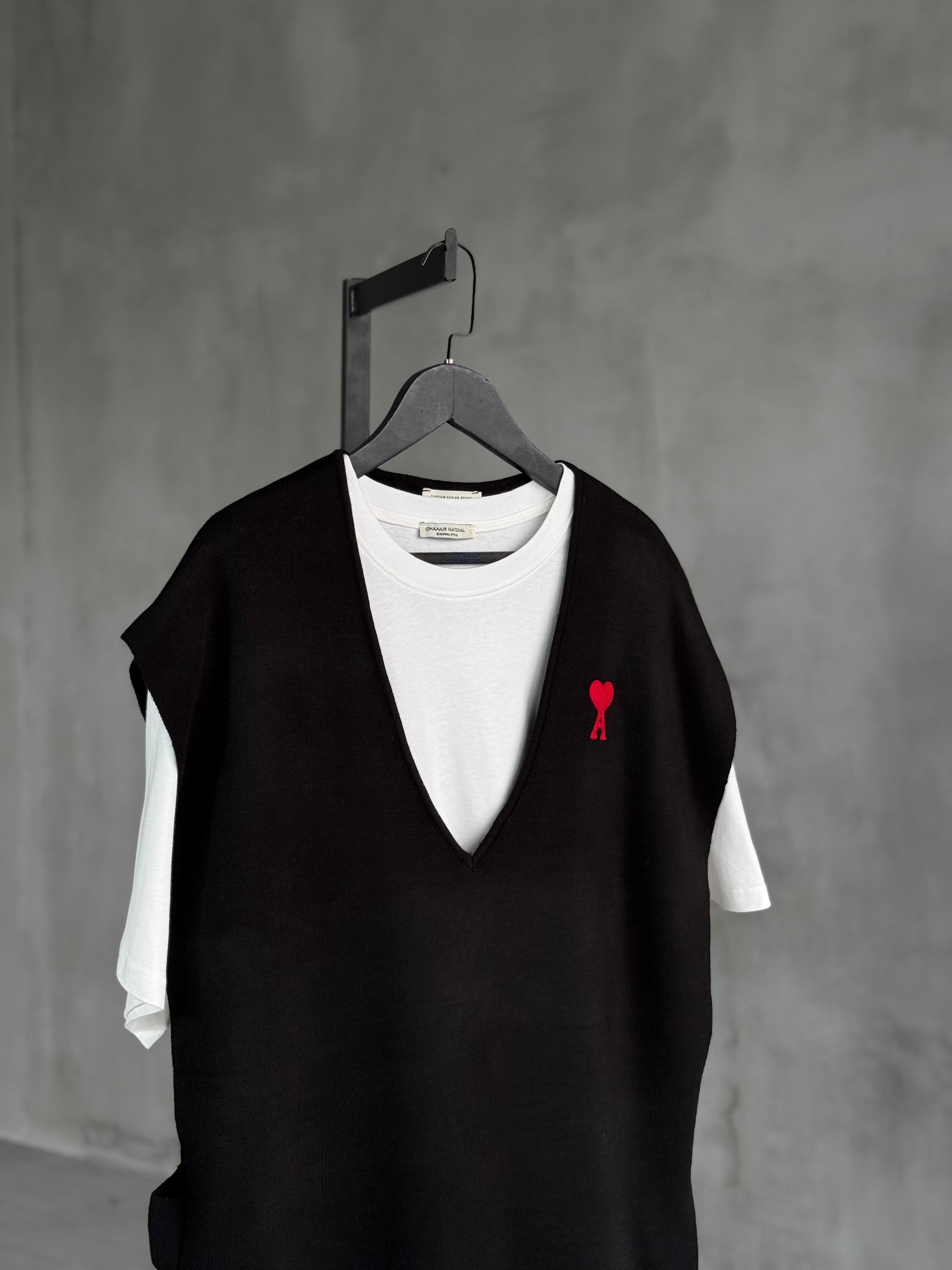 Yan Bantlı Triko Oversize Süveter (Siyah)