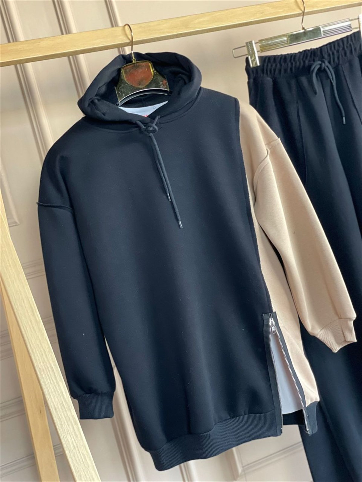 Yandan Fermuar Yırtmaç Detaylı Tunik Sweat (Siyah)