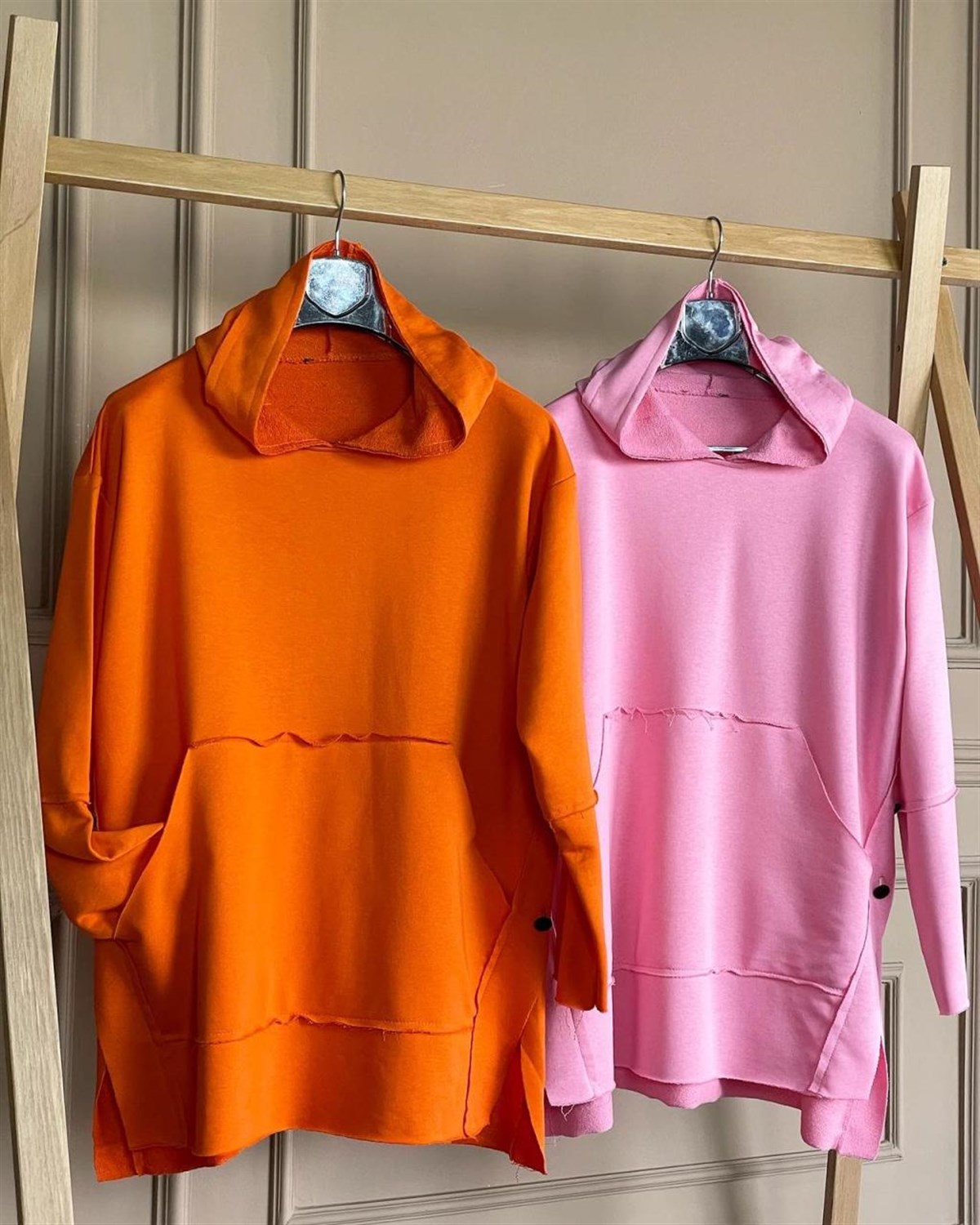 Yanları Düğme Detaylı Tunik Kapşonlu Sweatshirt  (PEMBE)