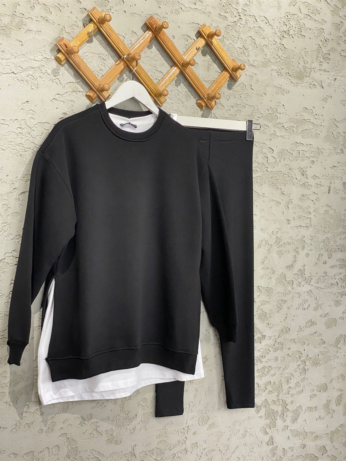 Yanları Yırtmaçlı Şardonlu Sweat (Siyah)