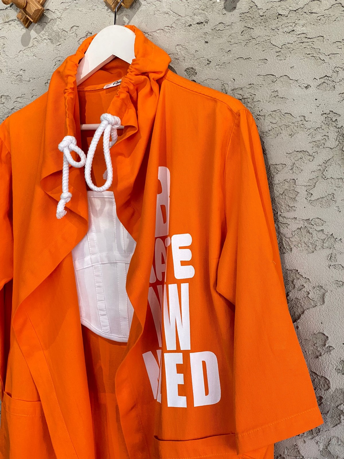 Yazı Baskılı Gabardin Ceket (Oranj)