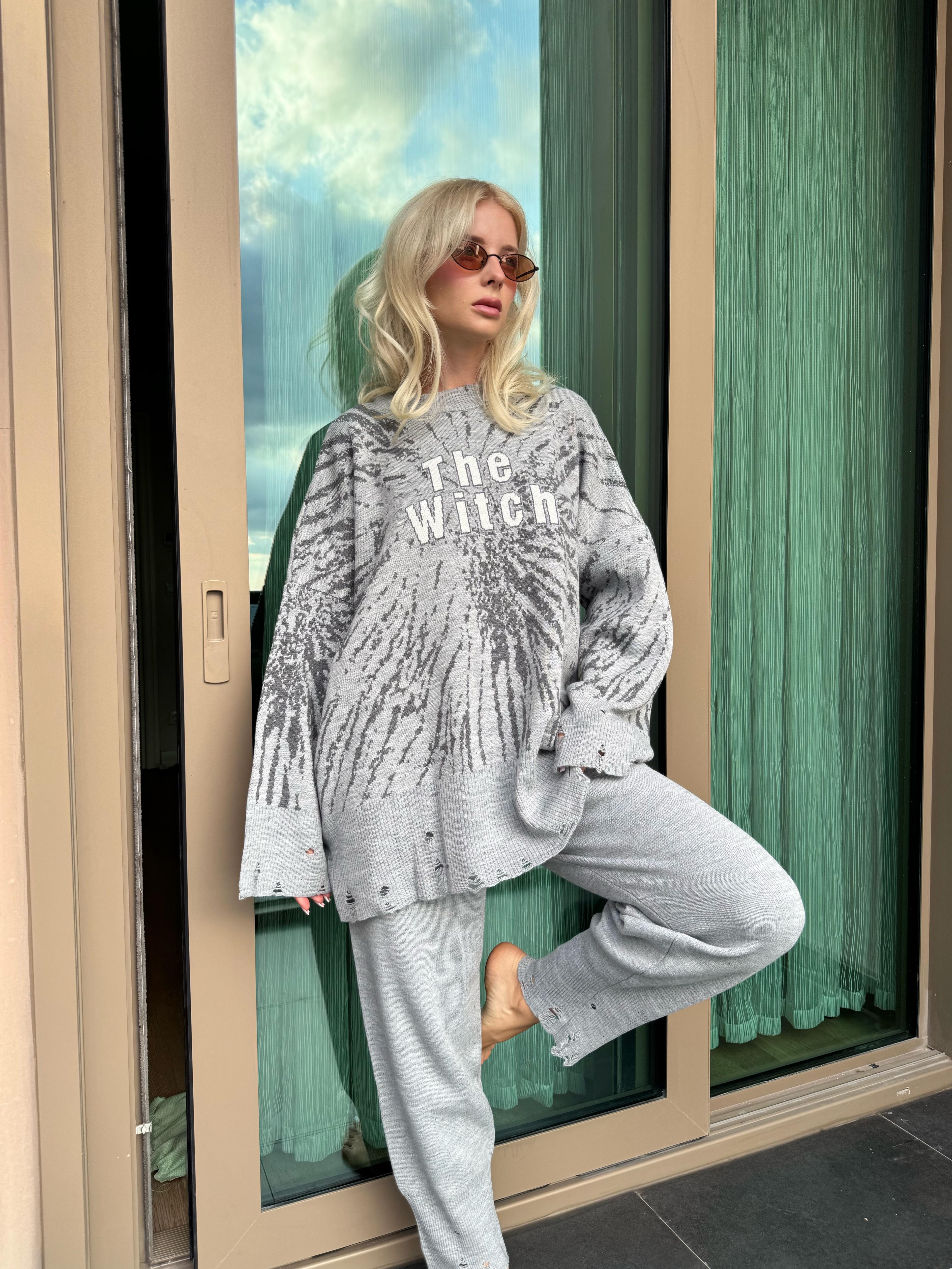 Yırtık Detaylı Oversize Triko Takım (Gri)