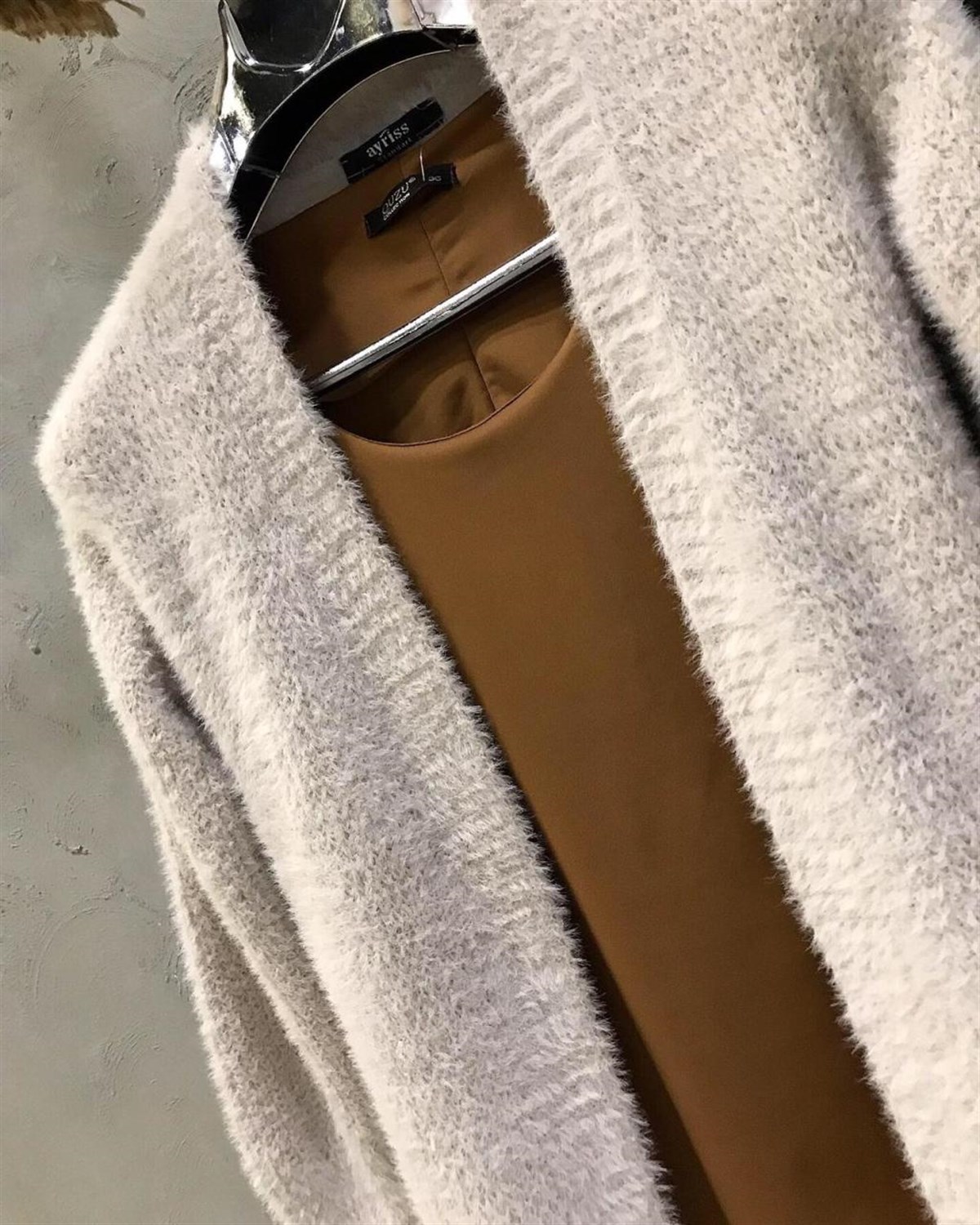 Yumoş Örgü Cepli Hırka (TAŞ)