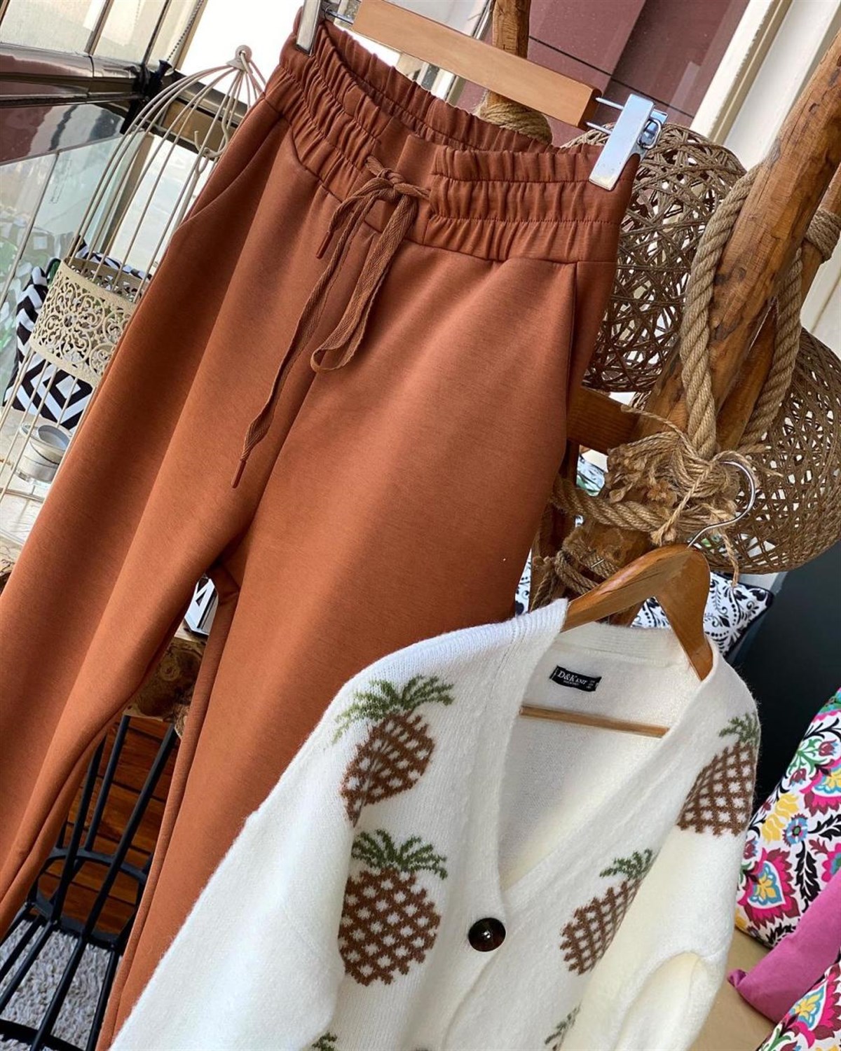 Yumuşak Dokulu Jogger Pantolon (KİREMİT)