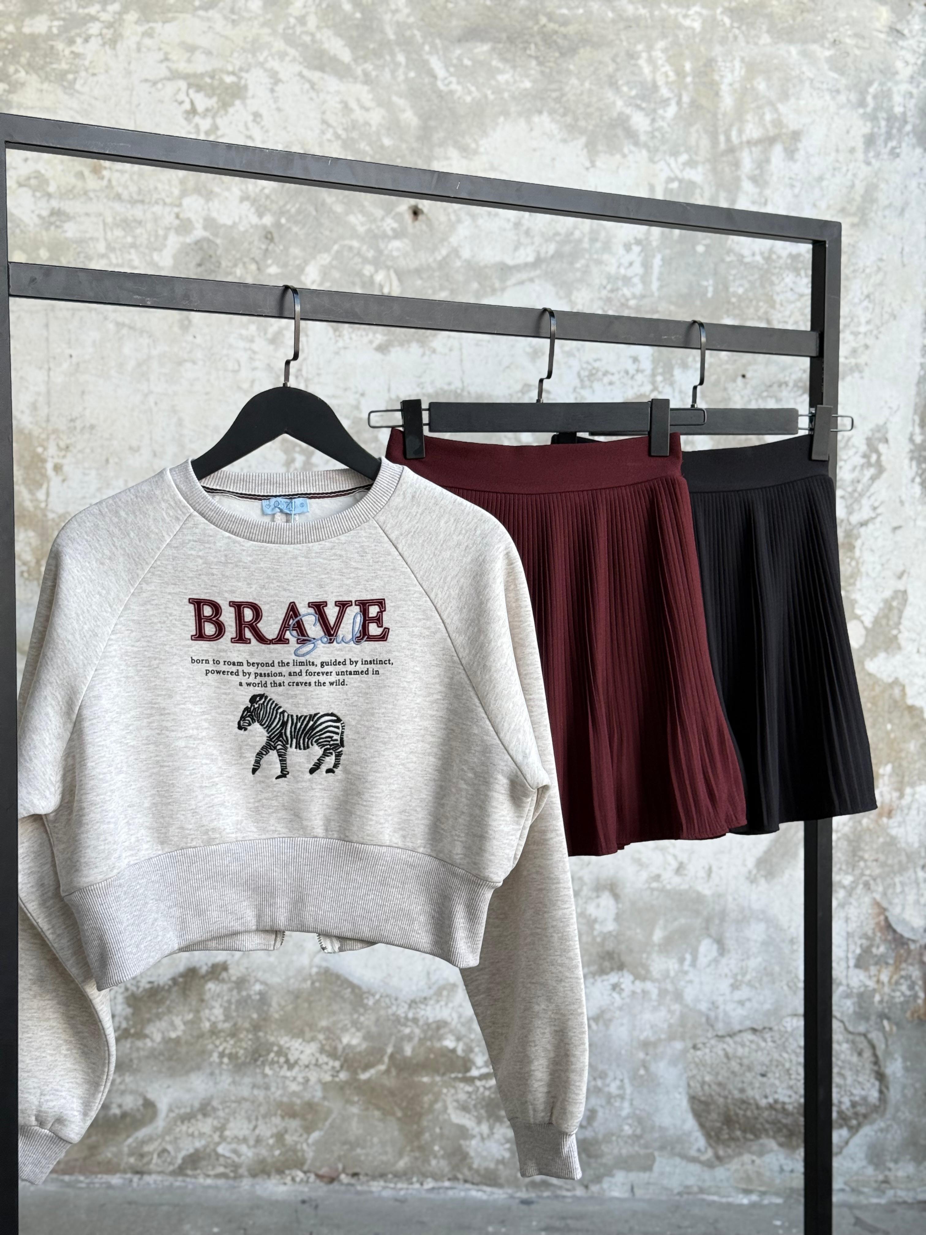 Zebra Nakışlı Sırtı Fermuarlı Sweatshirt (Bej)