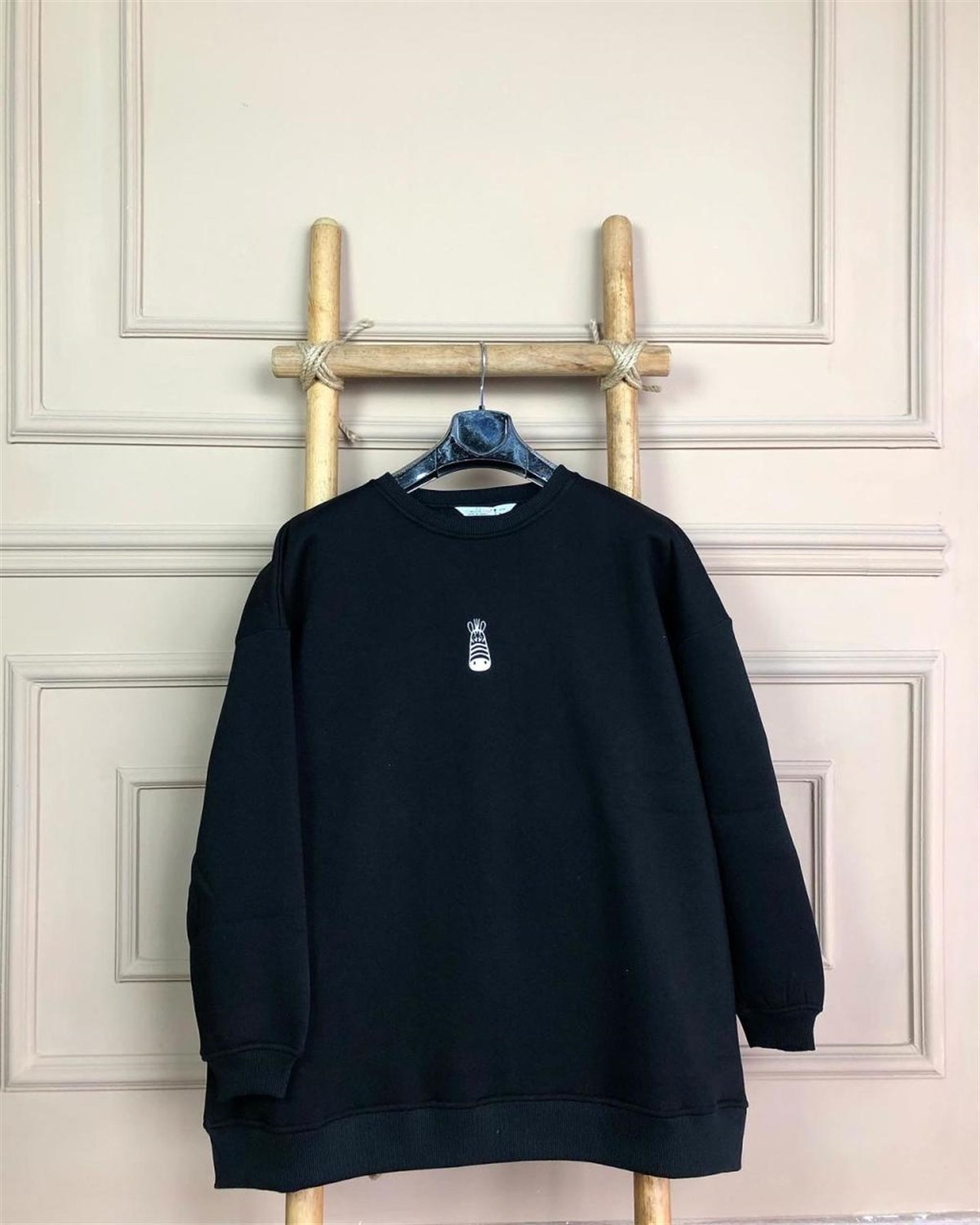 Zebra Nakışlı Sweatshirt (SİYAH)