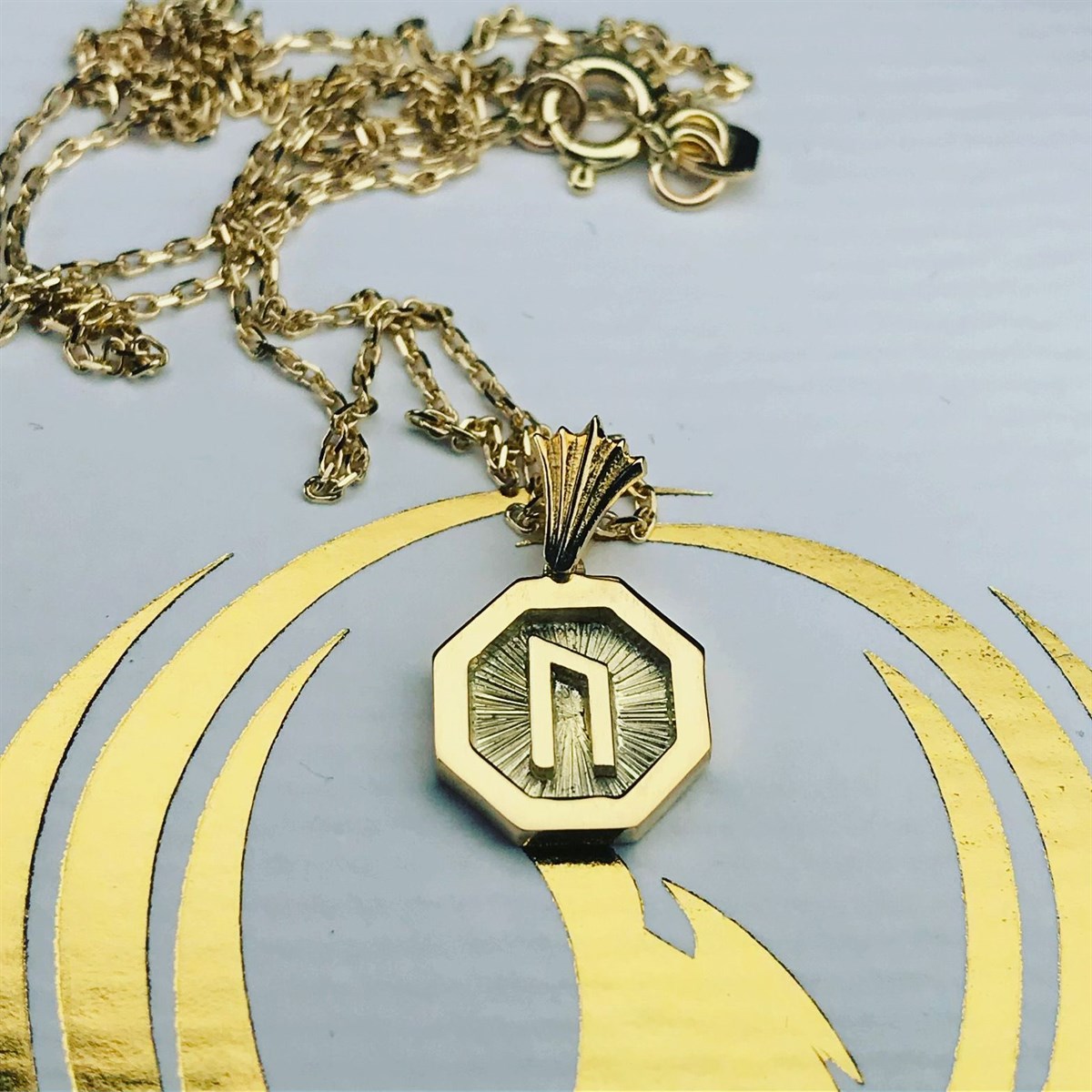 Runic Necklace Gold