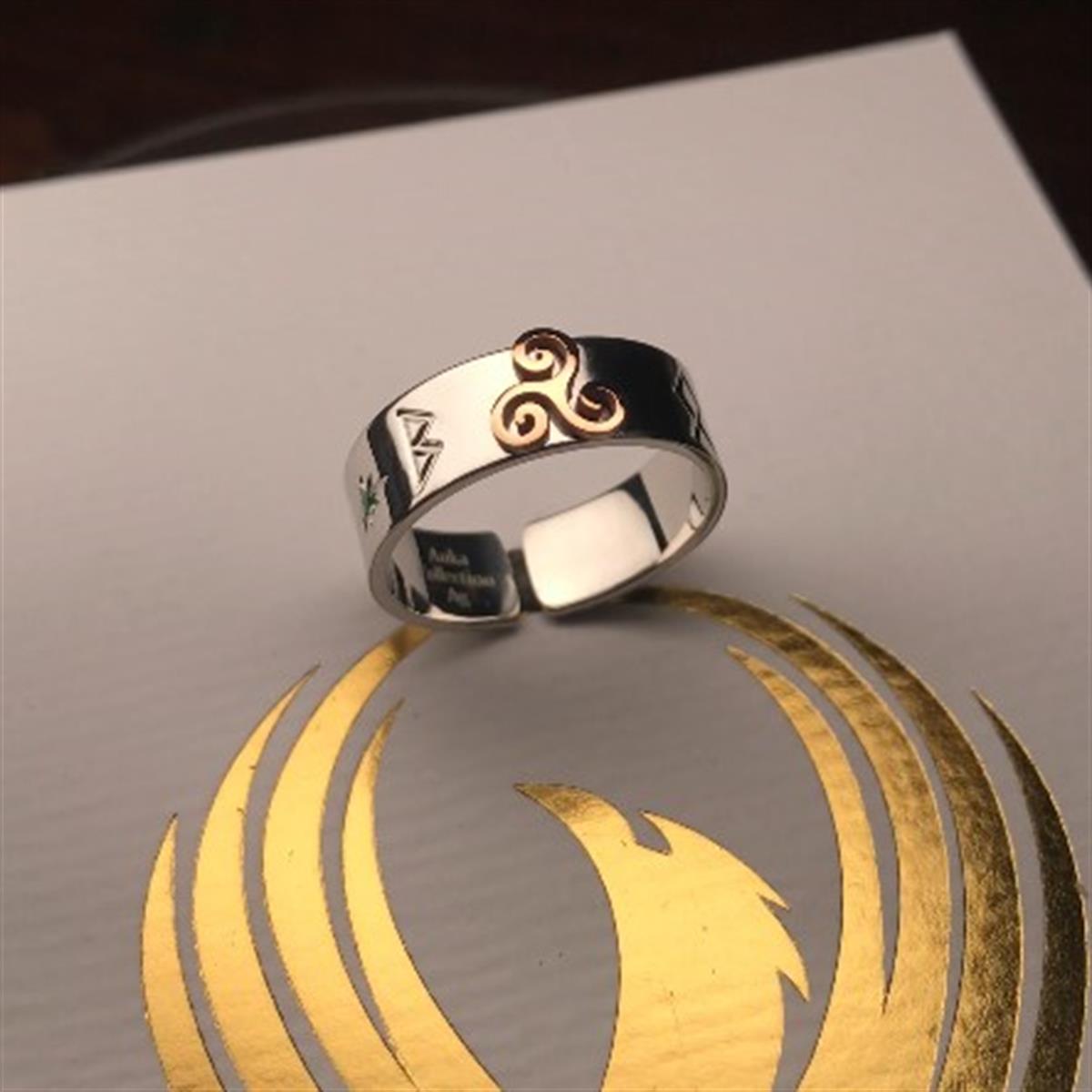 Runic Ring Triskelion