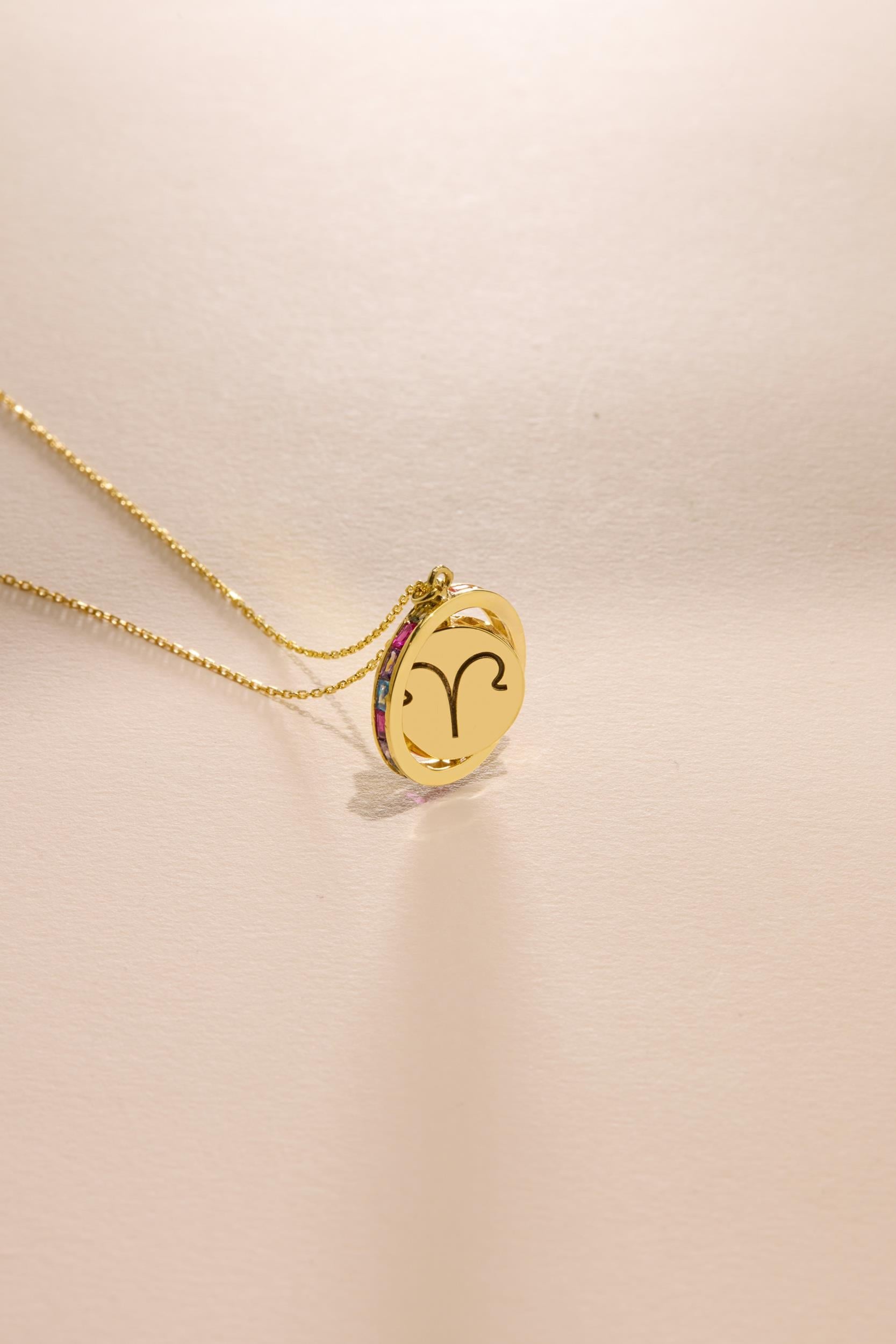 Zodiac Flip Kolye Taşlı Çerçeve