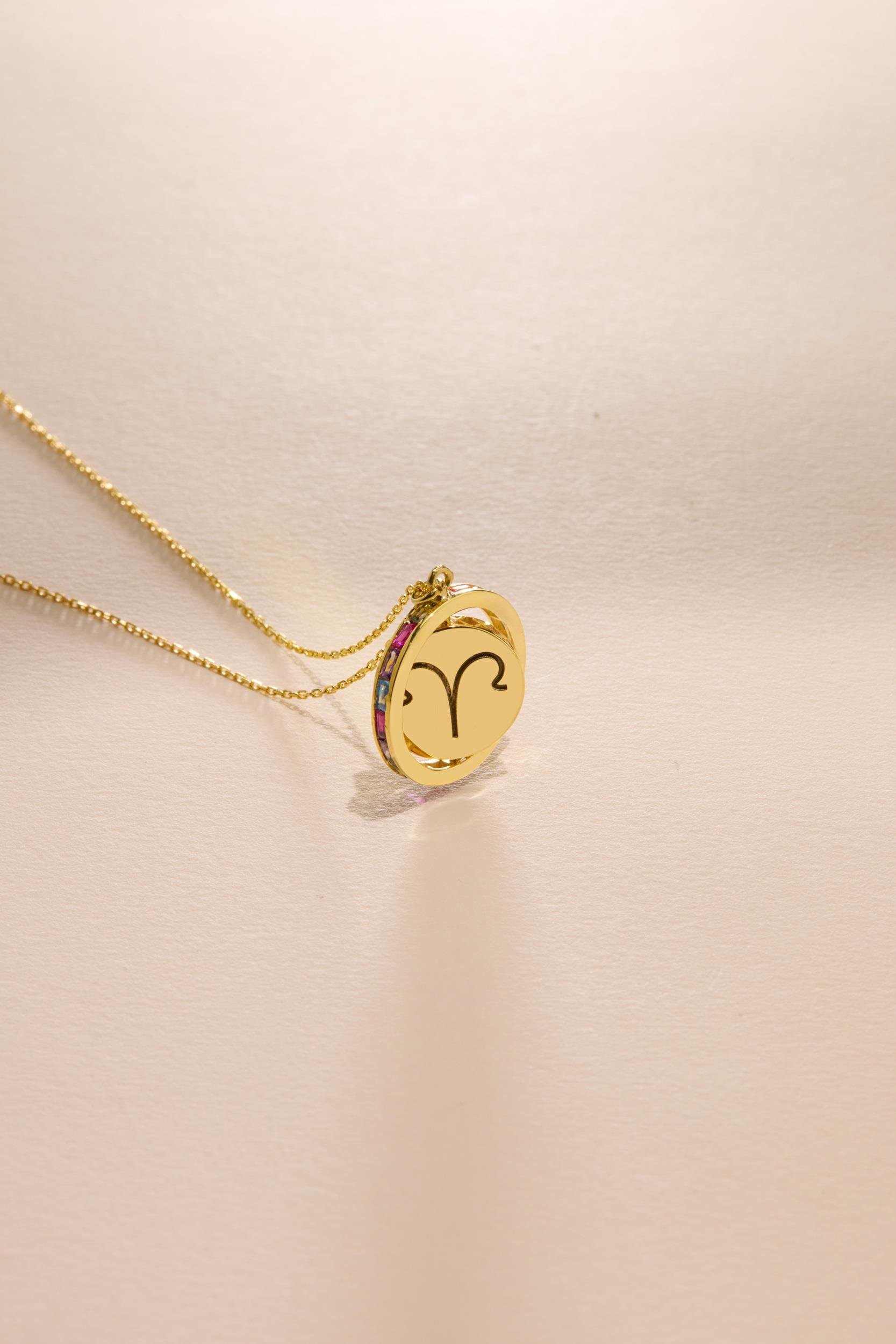 Zodiac Flip Kolye Taşlı Çerçeve