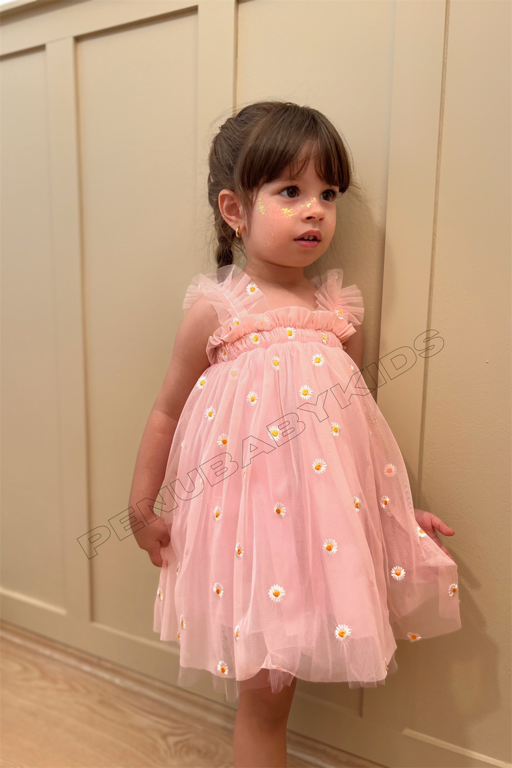 Pembe Papatya İşlemeli Askılı Kız Bebek Elbise - Daisy