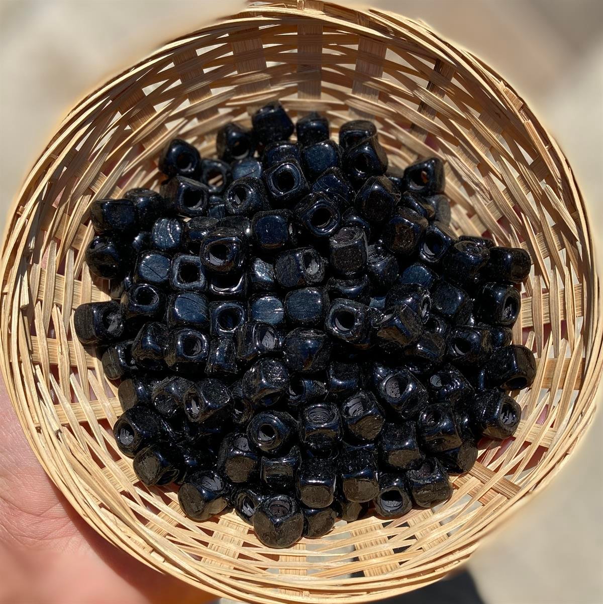 Siyah Büyük Boy Kare