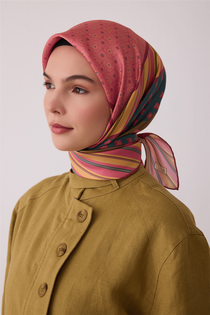 Belli Çiçek Desen Tivil İpek Eşarp E26KA4423D01-03