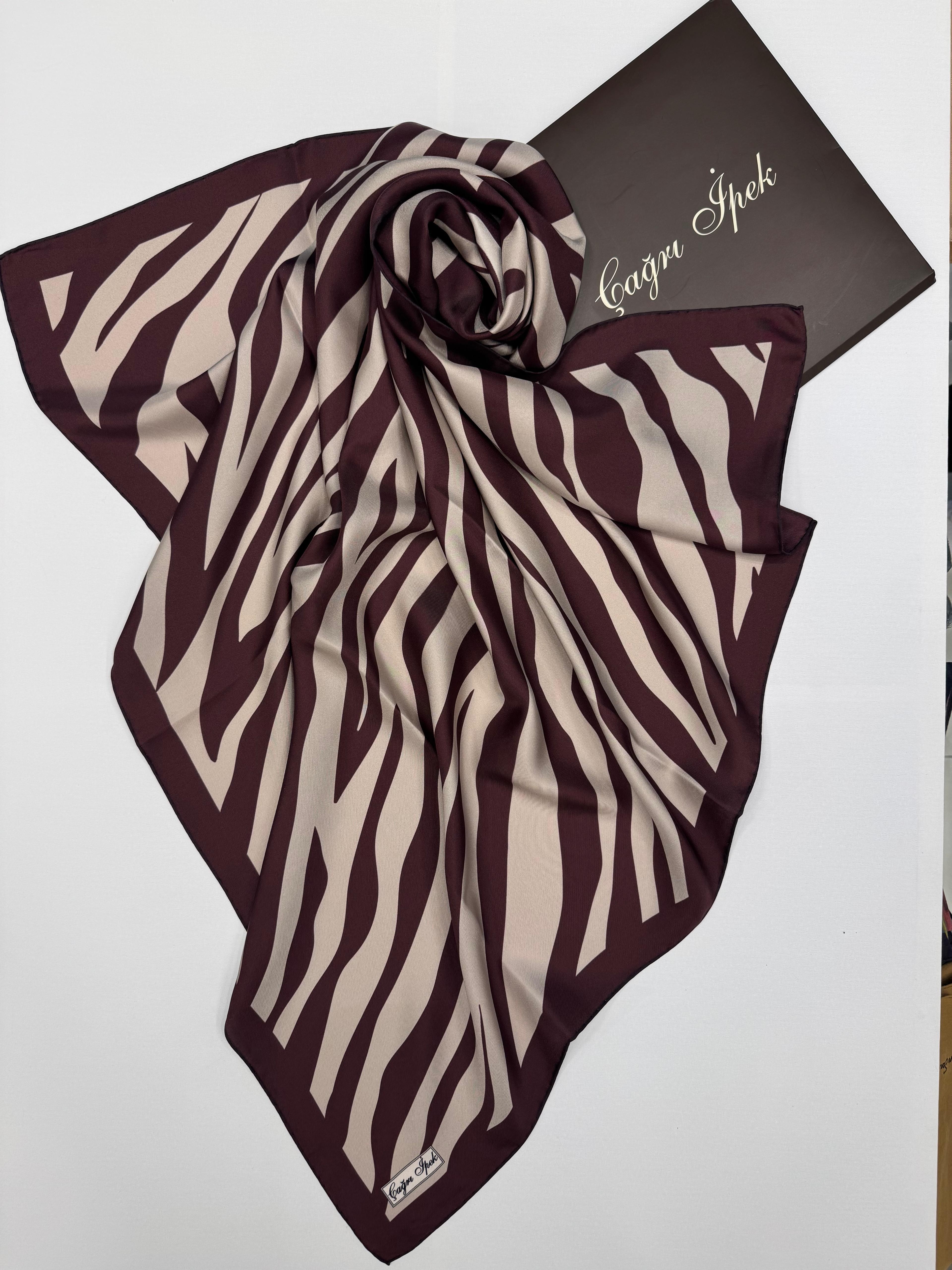 Çağrı İpek Zebra Desen Tivil İpek Eşarp 14032025-Bordo Vizon