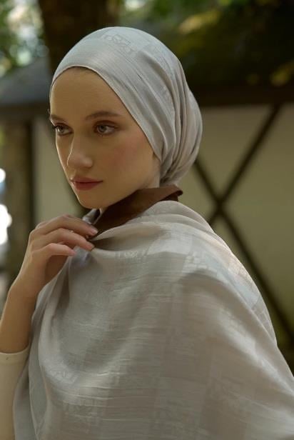 Ed Scarf Welness Dama Monogram Desen Şal 01092025-Bej