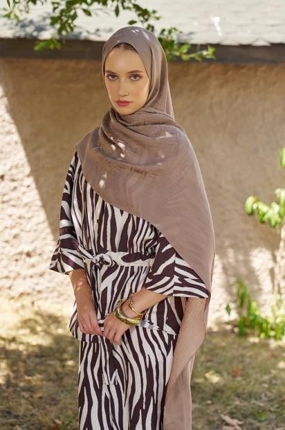 Ed Scarf Welness Logo Desen Şal 01103025-Vizon