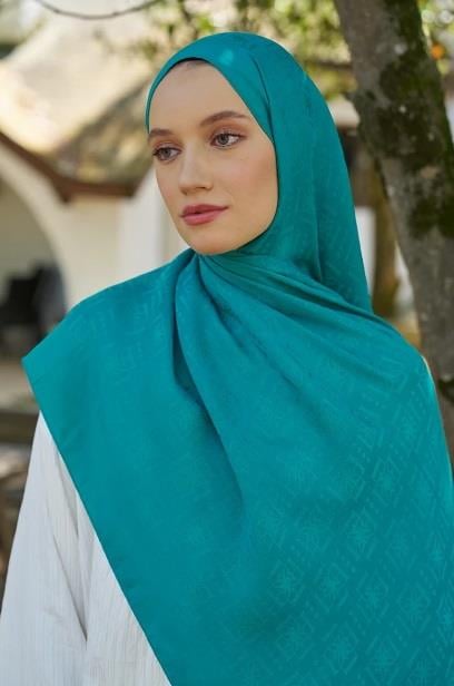 Ed Scarf Welness Logo Desen Şal 01103025-Benetton