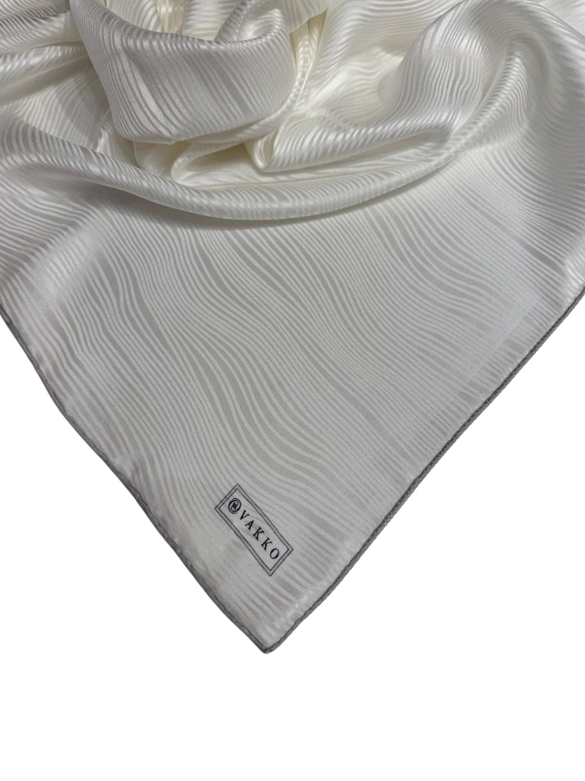Vakko Geometri Jakarlı İpek Eşarp 31815-G-Beyaz