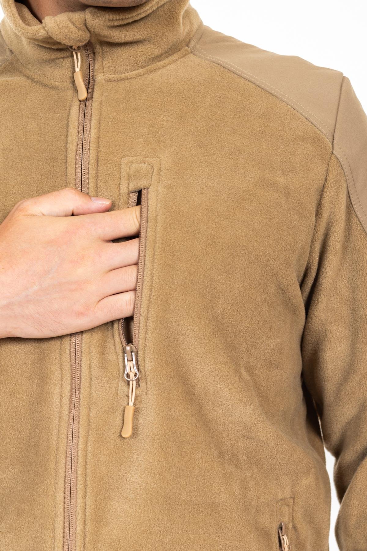 AKN 02 Polar Mont-Bej