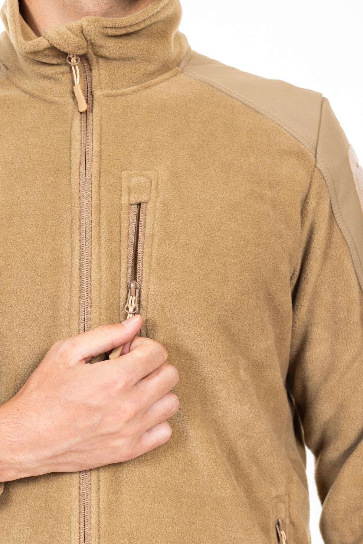 AKN 02 Polar Mont-Bej