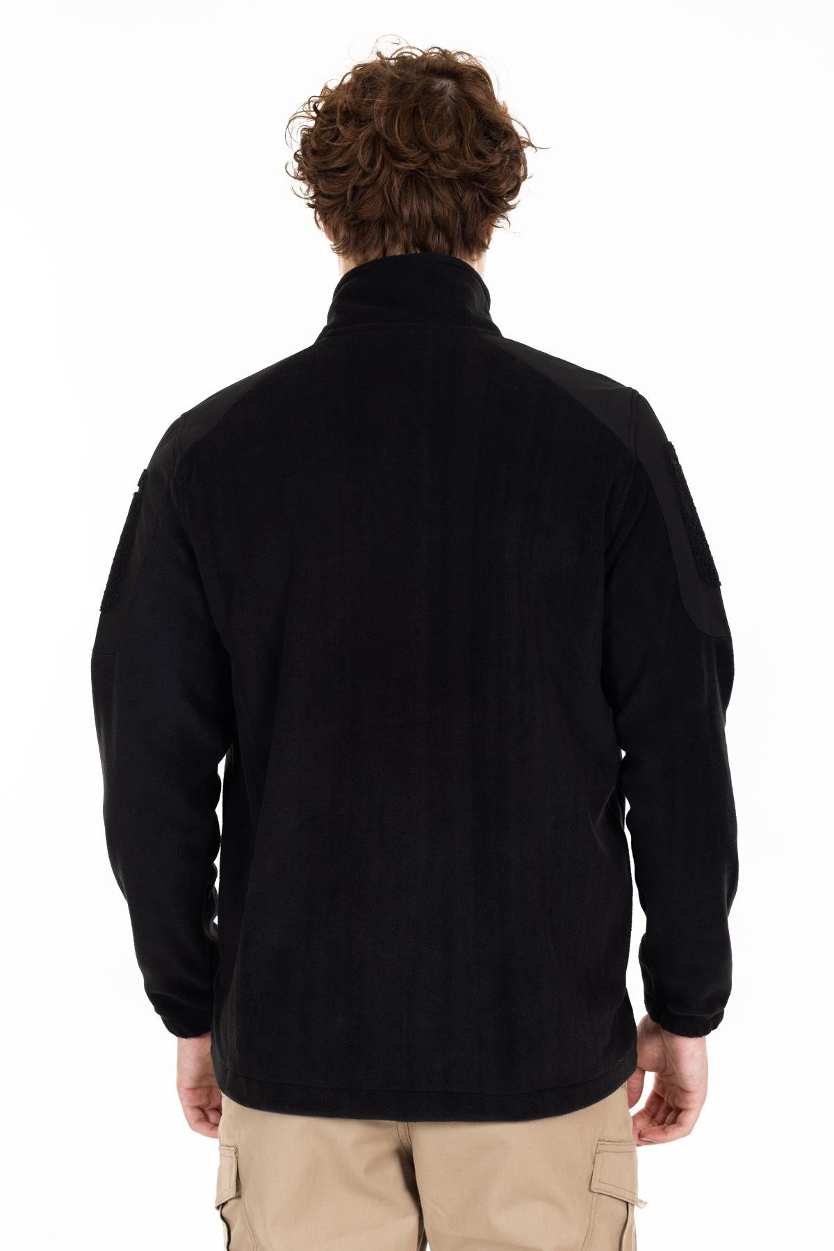 AKN 02 Polar Mont-Siyah