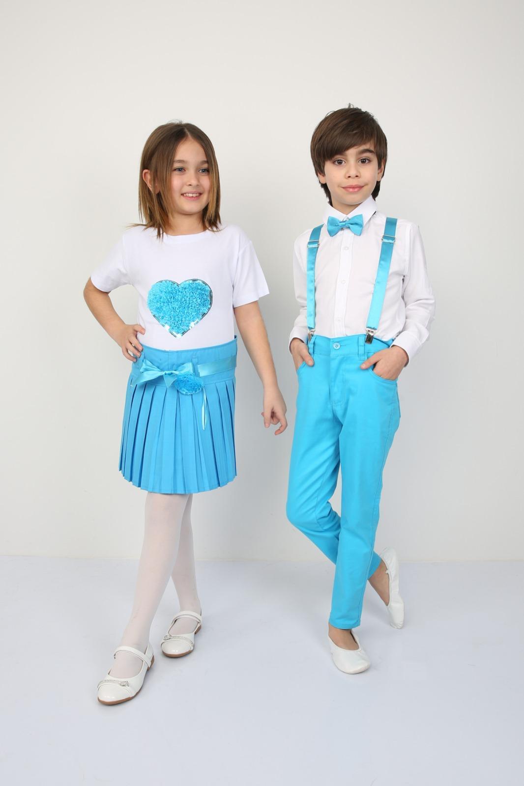 23 Nisan Kız Çocuk Kalpli T-shirt Turkuaz Pileli Etek Kombin Erkek Çocuk Gömlek Pantolon Takım Gösteri Kıyafetleri