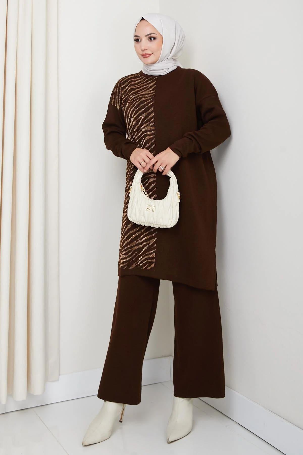 Kadın Kahverengi Zebra Desenli Triko Tunik – Uzun Kol Rahat Kalıp