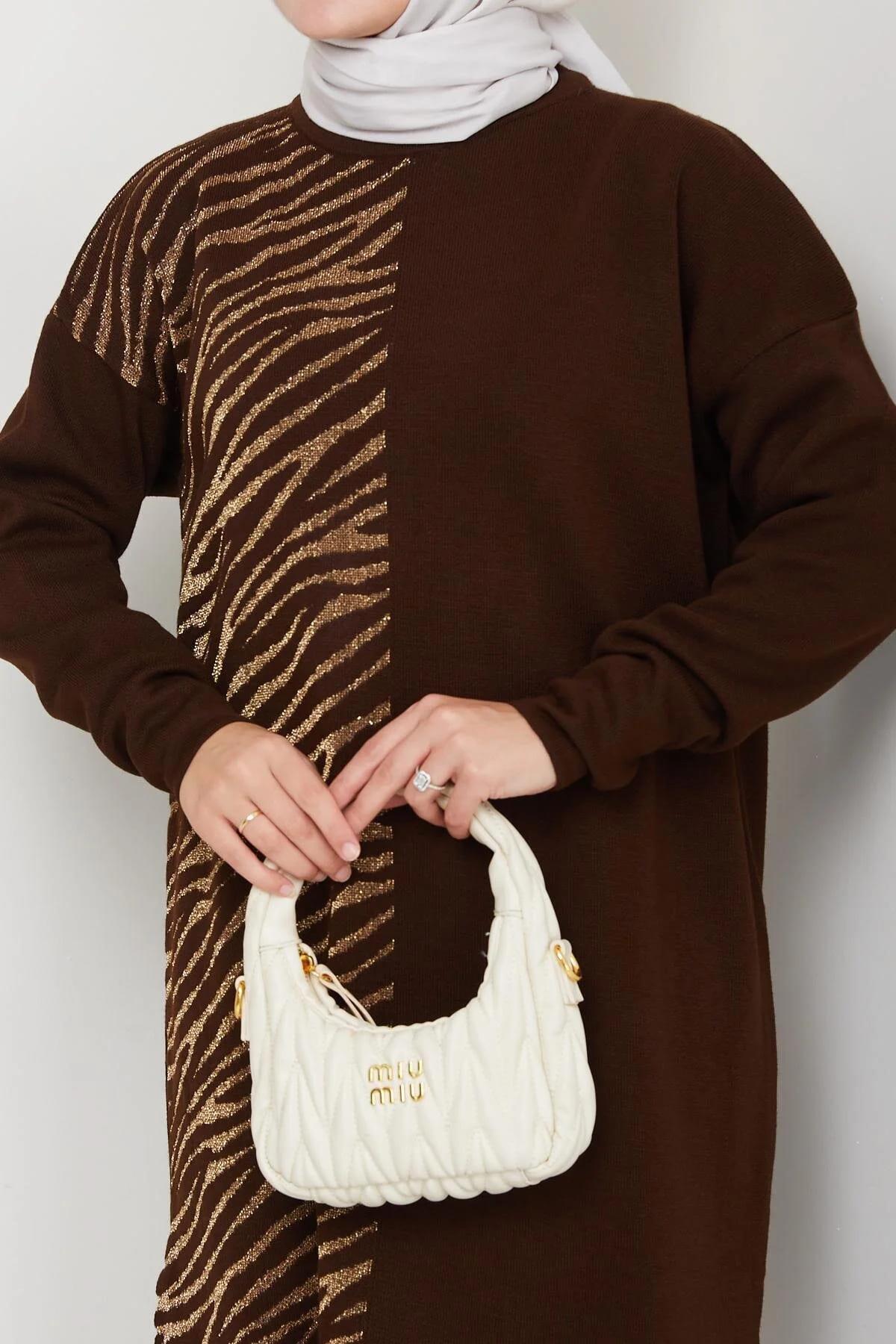 Kadın Kahverengi Zebra Desenli Triko Tunik – Uzun Kol Rahat Kalıp