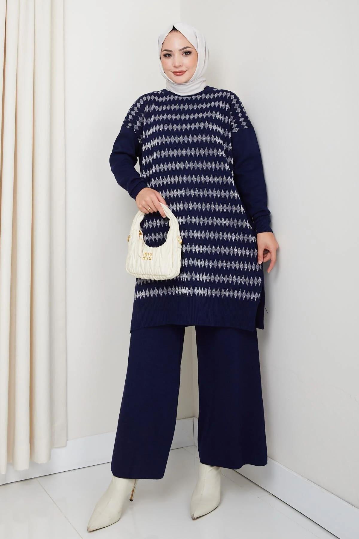 Kadın Lacivert Triko Kazak – Geometrik Simli Desenli Salaş Model