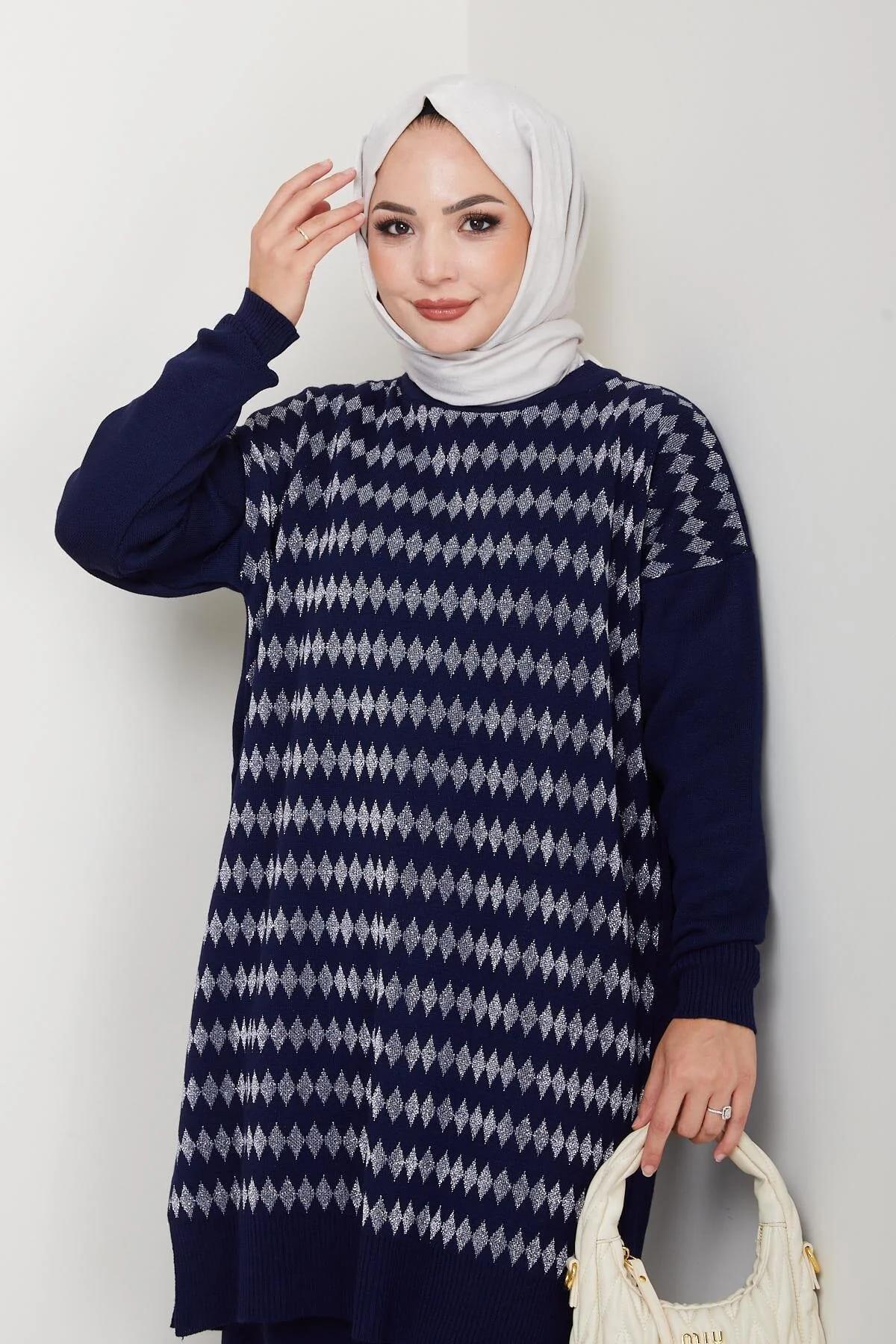 Kadın Lacivert Triko Kazak – Geometrik Simli Desenli Salaş Model