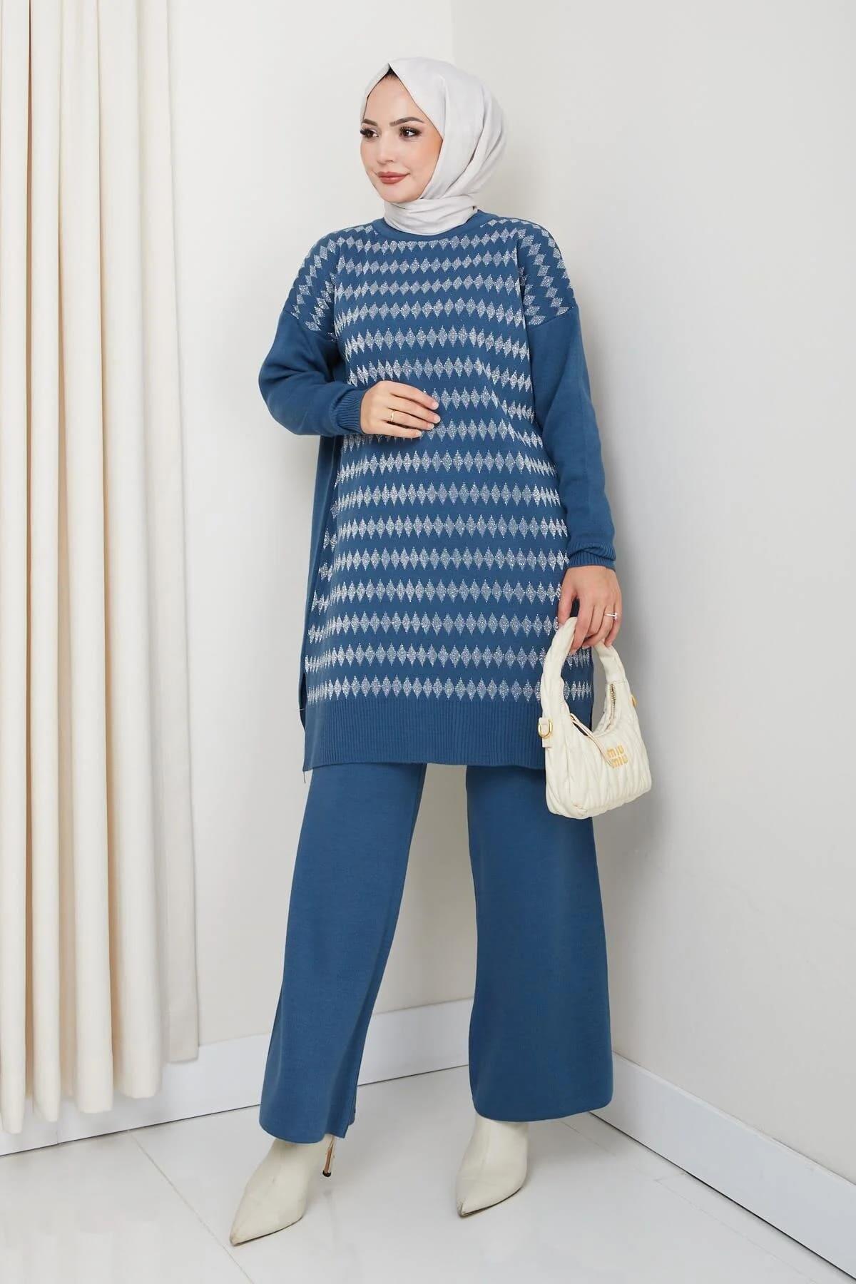 Kadın Mavi Triko Kazak – Geometrik Simli Desenli Salaş Model