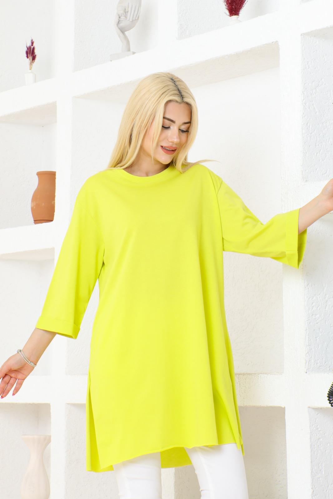 KADIN OVERSİZE RAHAT KALIP KISA KOL DÜZ BASİC YANDAN YIRTMAÇLI İÇLİK  SARI RENK T-SHIRT
