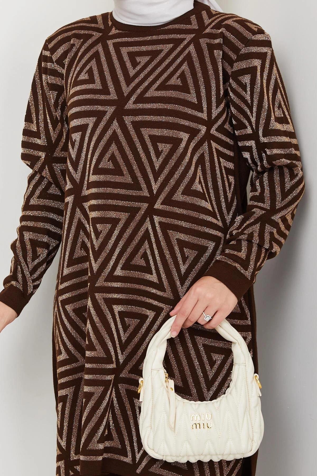 Kadın Salaş Model Geometrik Desenli Tesettür Triko Tunik