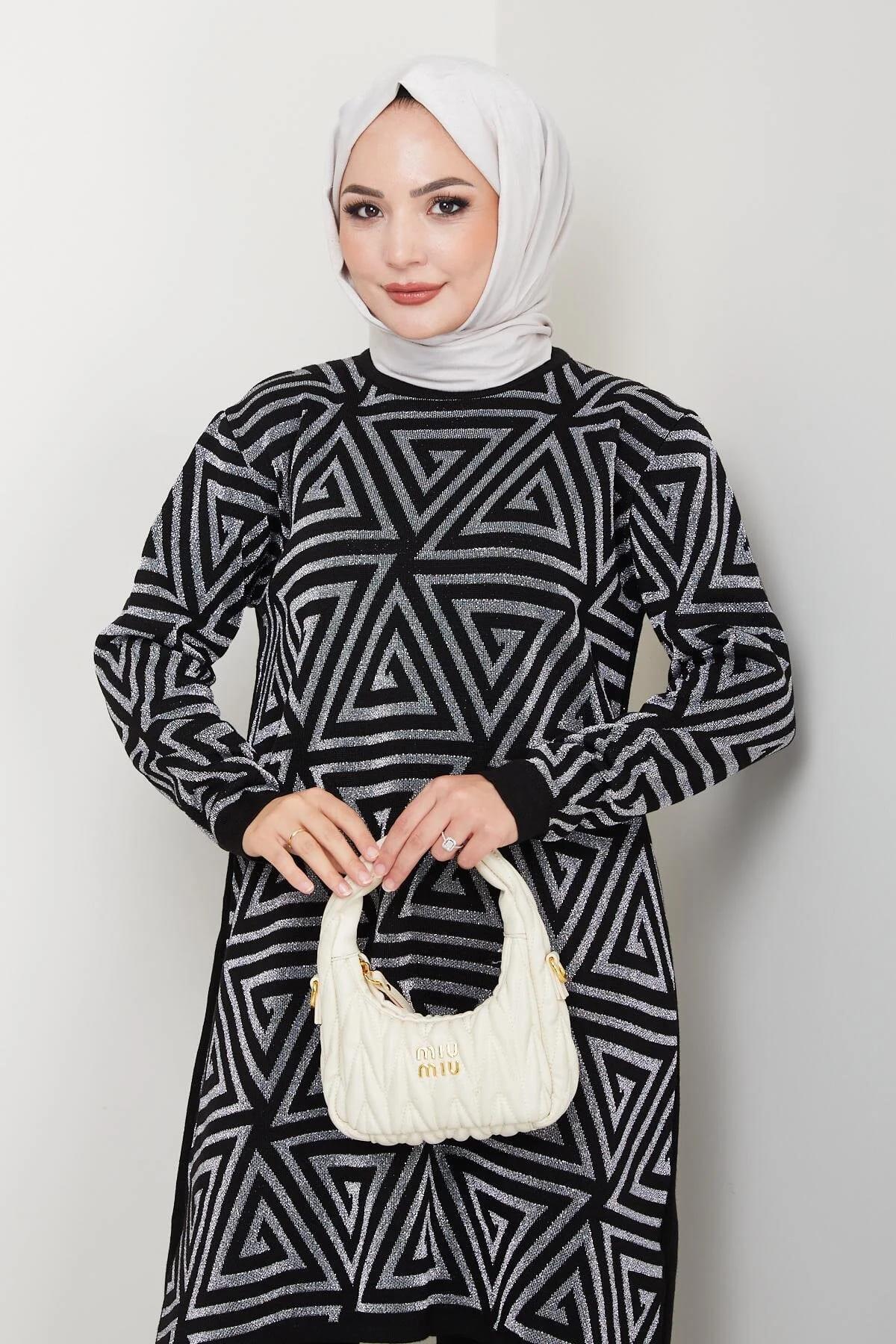 Kadın Salaş Model Geometrik Desenli Tesettür Triko Tunik