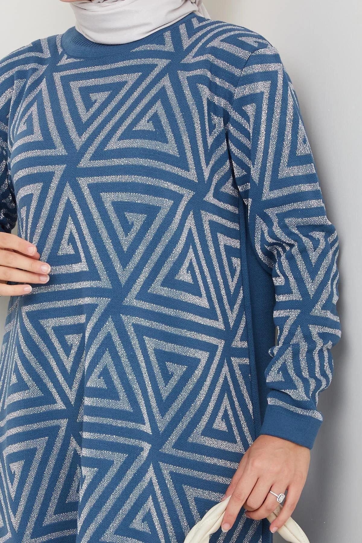 Kadın Salaş Model Geometrik Desenli Tesettür Triko Tunik