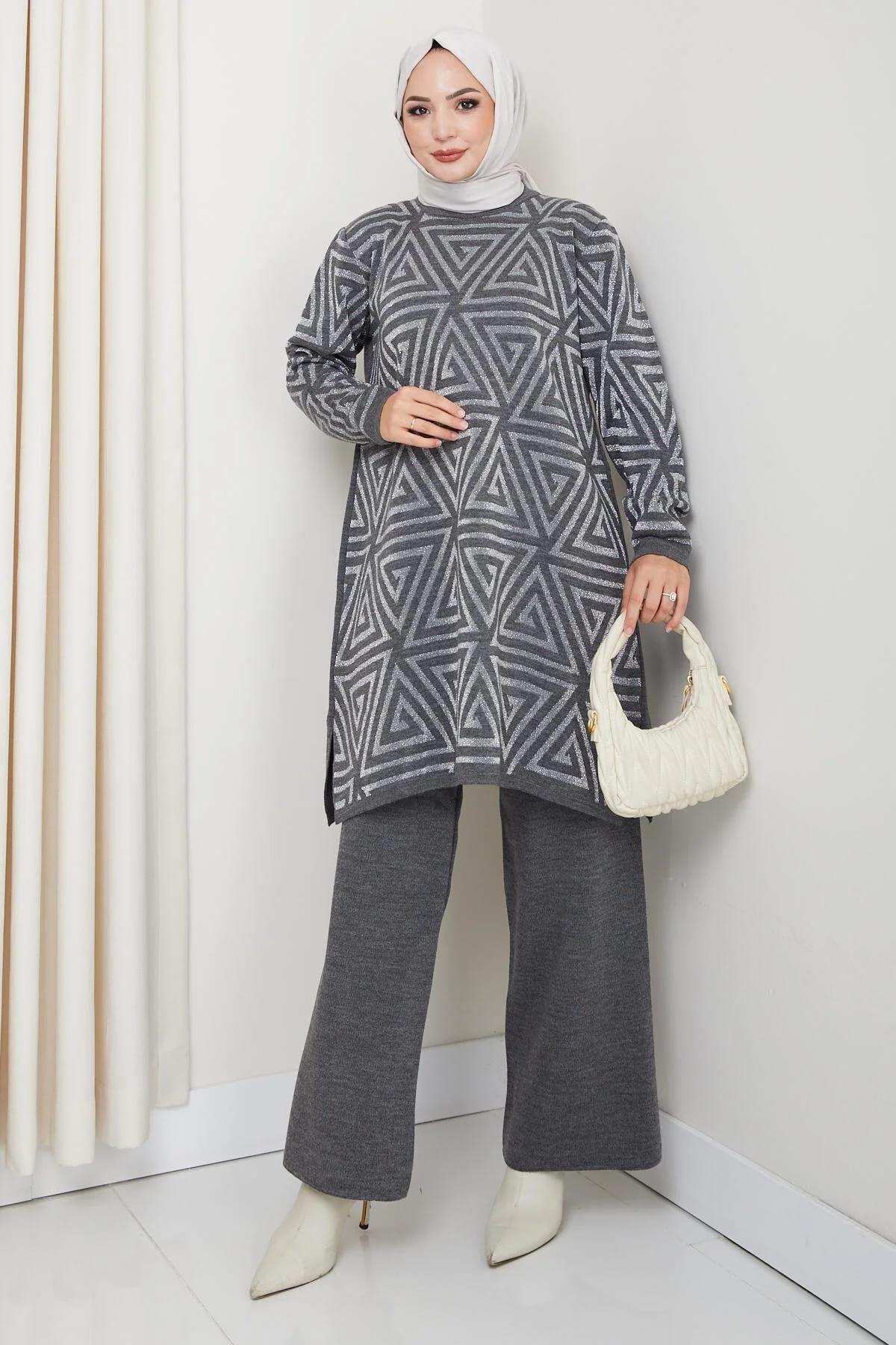 Kadın Salaş Model Geometrik Desenli Tesettür Triko Tunik