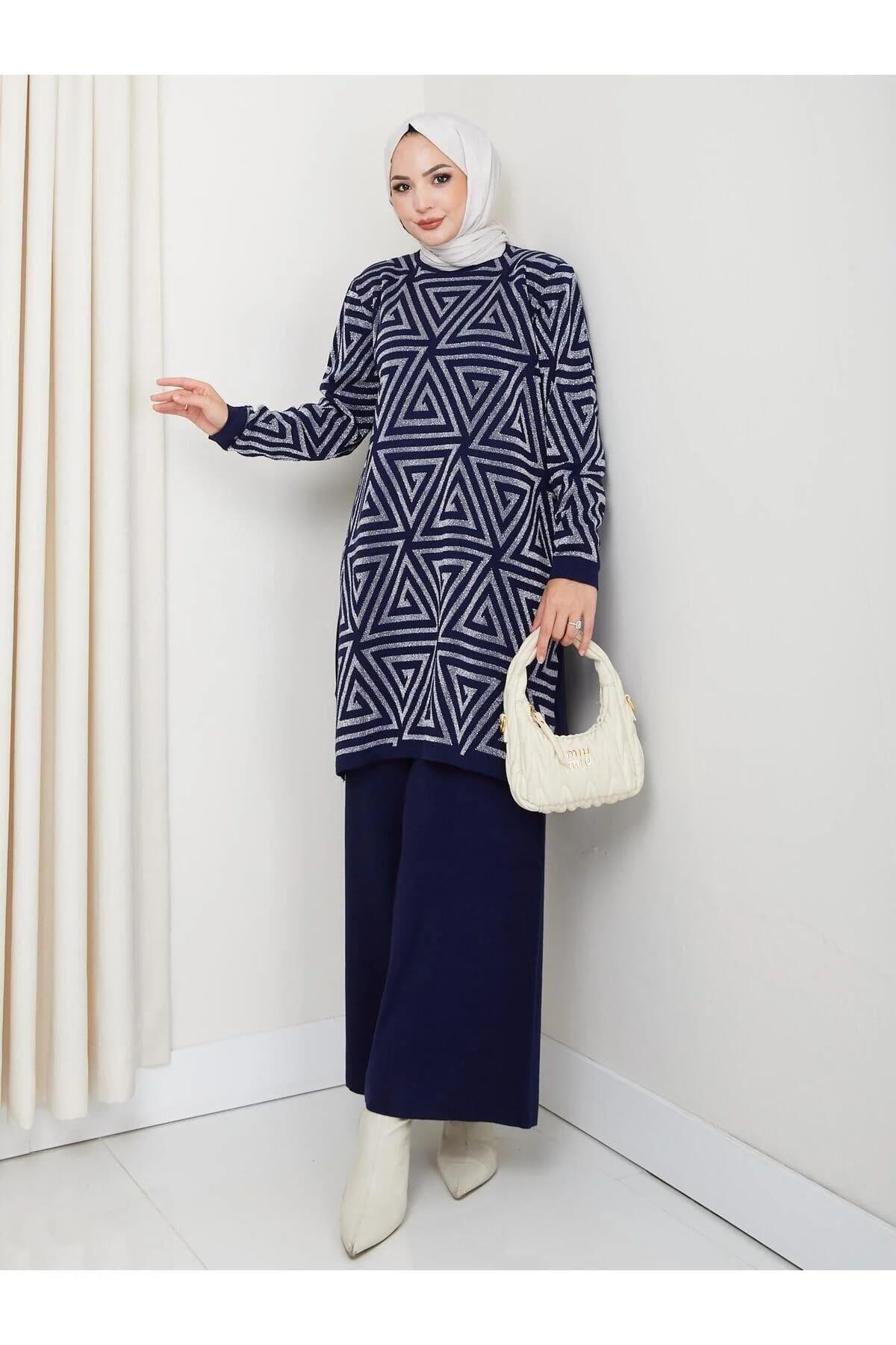 Kadın Salaş Model Geometrik Desenli Tesettür Triko Tunik