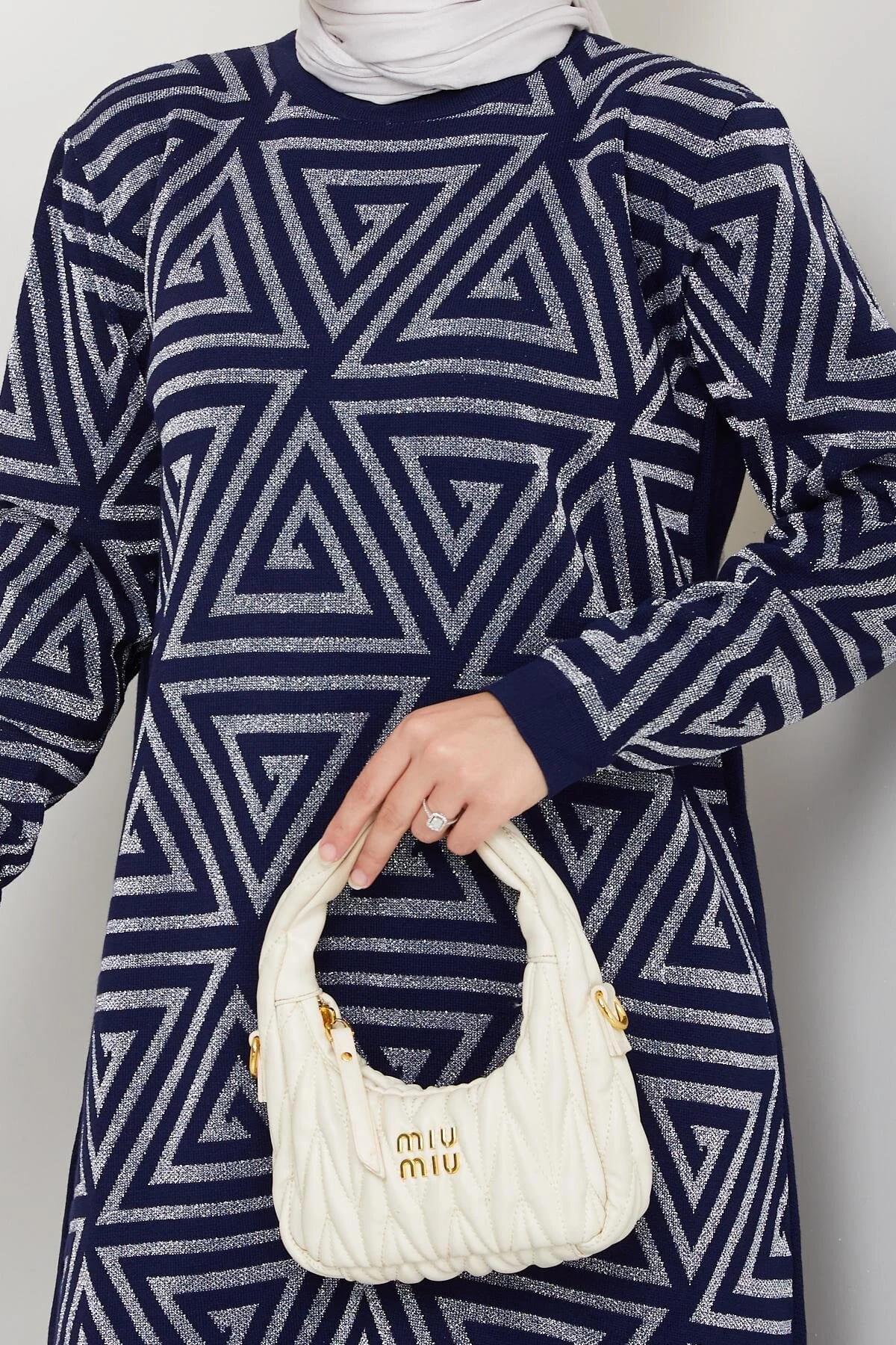 Kadın Salaş Model Geometrik Desenli Tesettür Triko Tunik